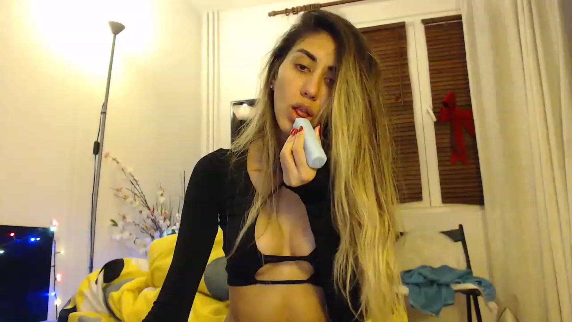 Gallery image thumbnail from Nicebitch23's myfreecams stream on, 01/17/2023, 01:42 image 9 of 20