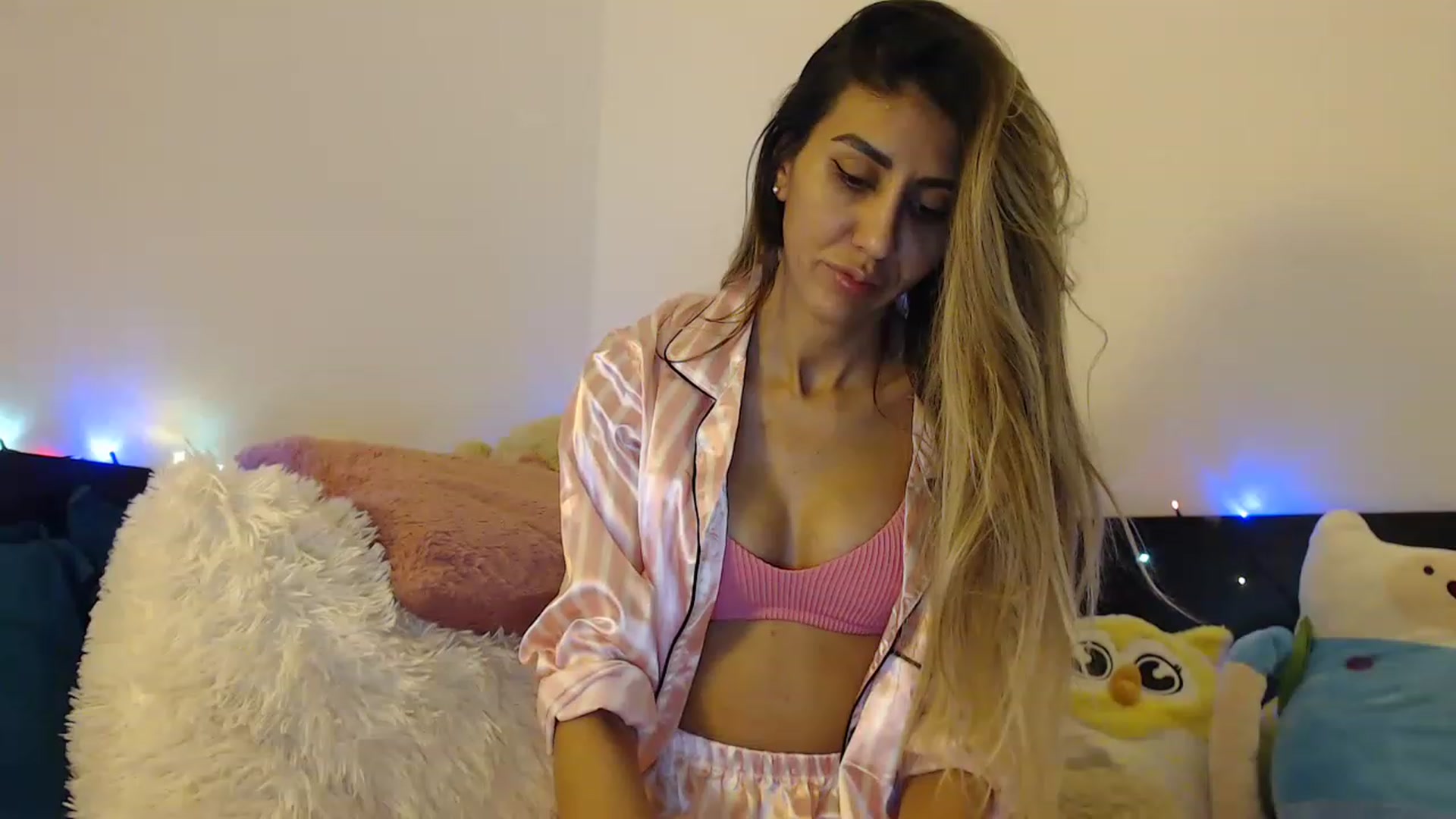 Gallery image thumbnail from Nicebitch23's myfreecams stream on, 02/05/2023, 13:09 image 11 of 20