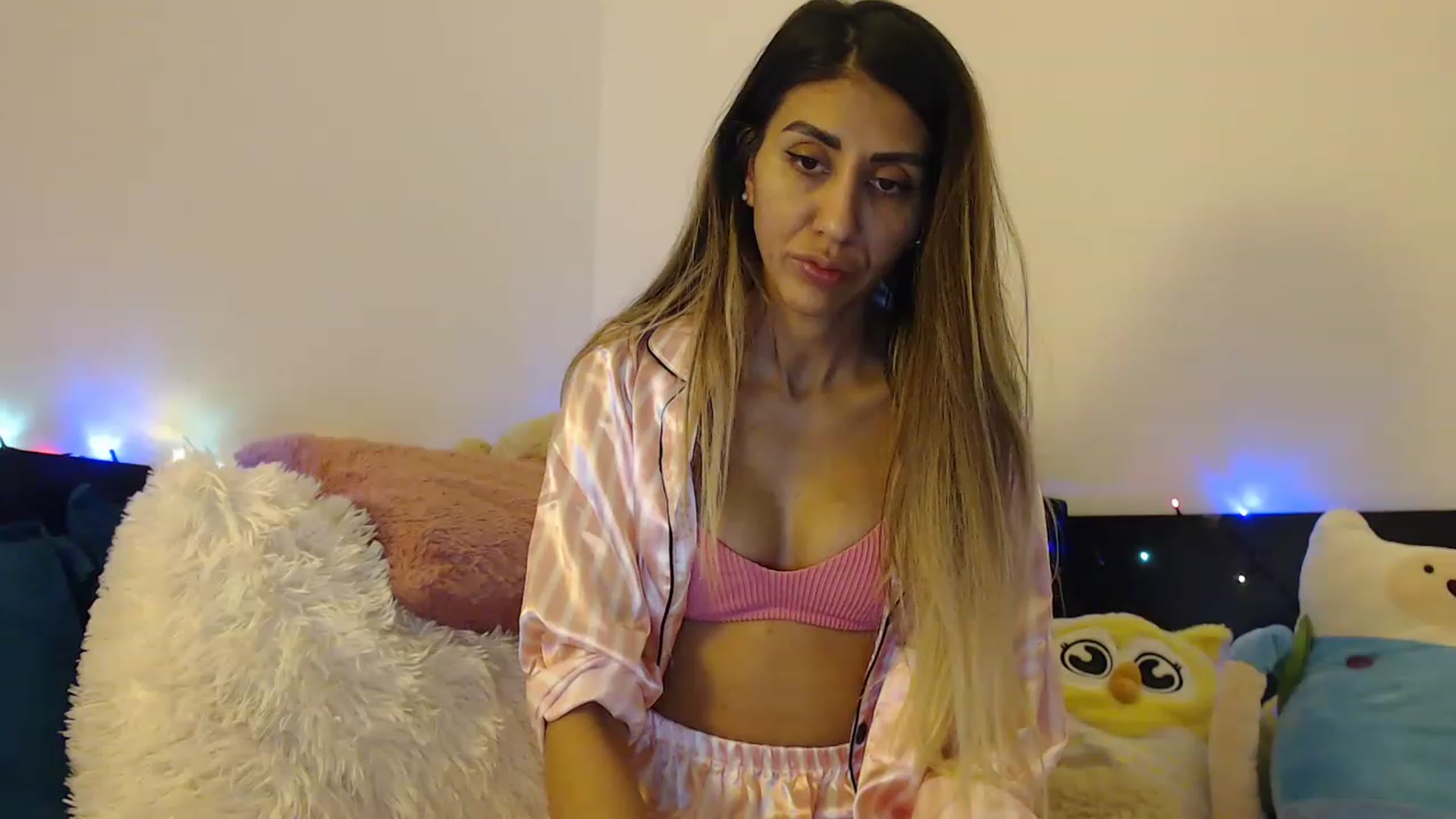 Gallery image thumbnail from Nicebitch23's myfreecams stream on, 02/05/2023, 13:09 image 9 of 20
