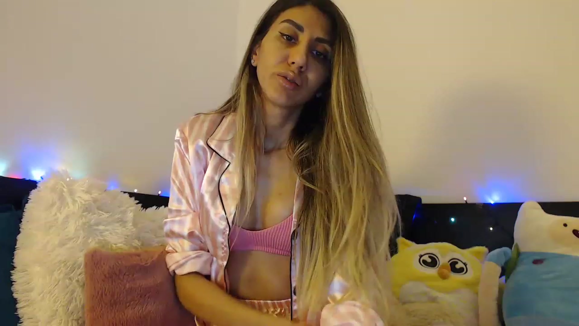 Gallery image thumbnail from Nicebitch23's myfreecams stream on, 02/05/2023, 13:09 image 4 of 20