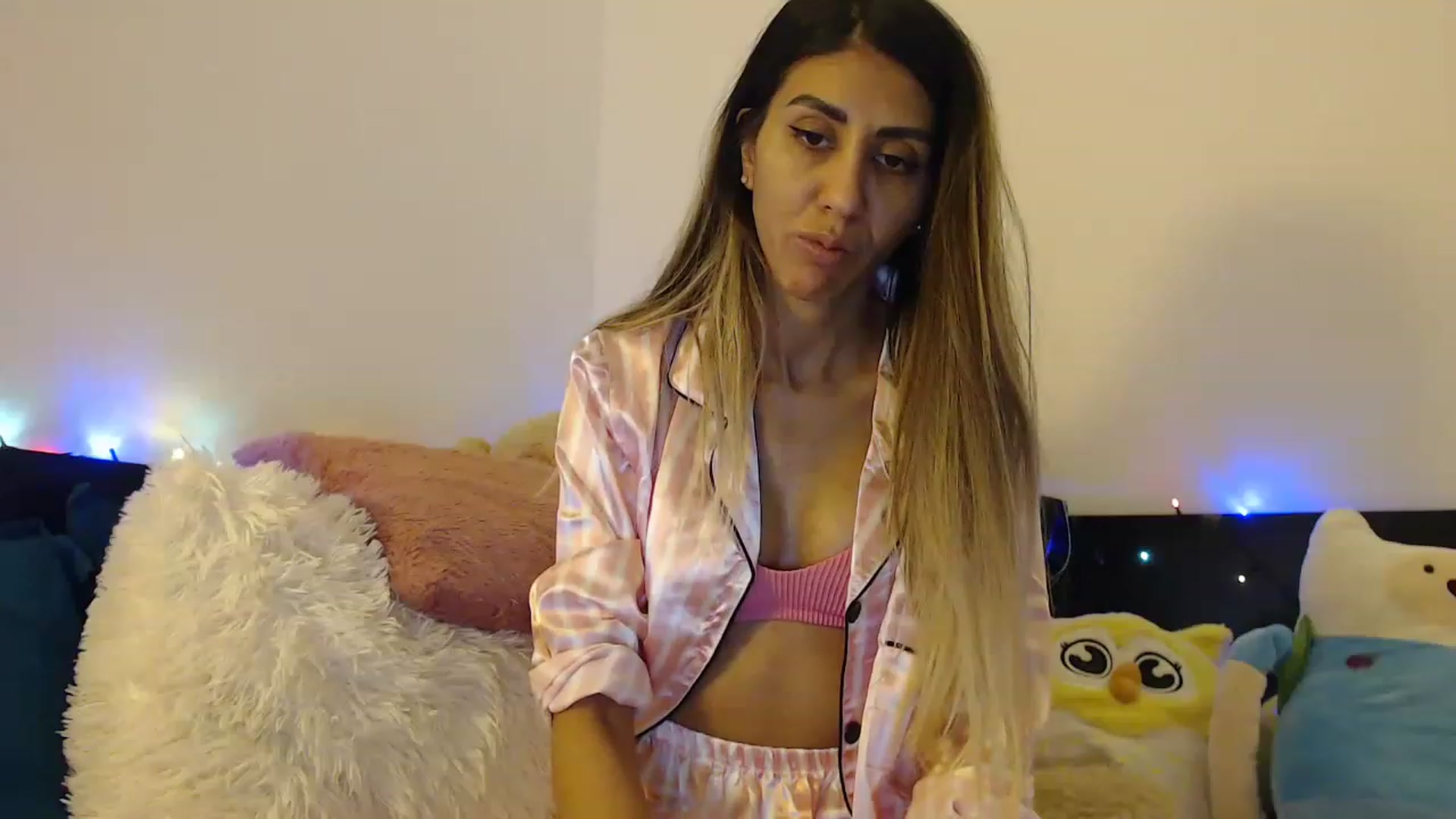 Gallery image thumbnail from Nicebitch23's myfreecams stream on, 02/05/2023, 13:09 image 8 of 20