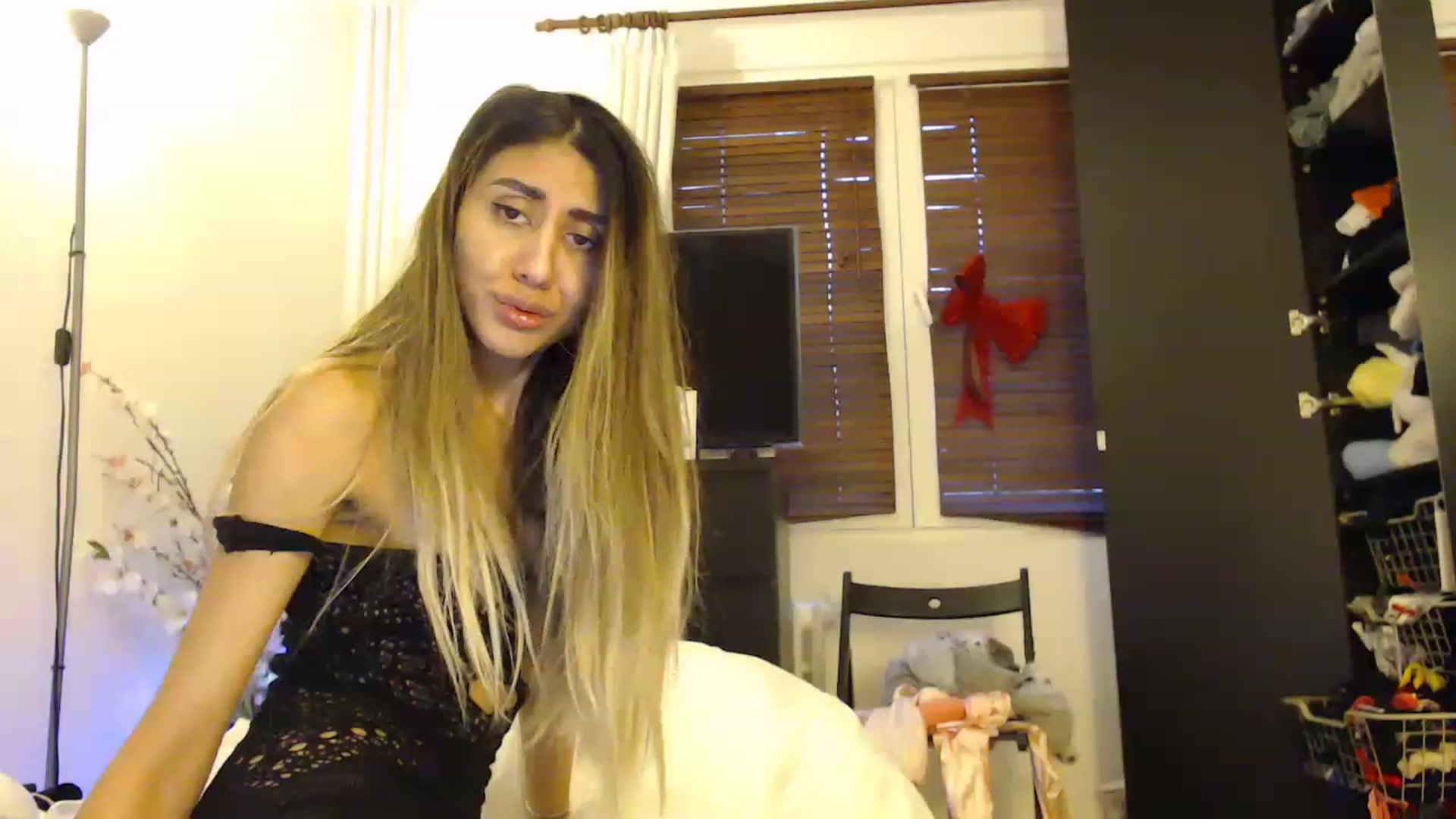 Gallery image thumbnail from Nicebitch23's myfreecams stream on, 02/05/2023, 15:19 image 9 of 20