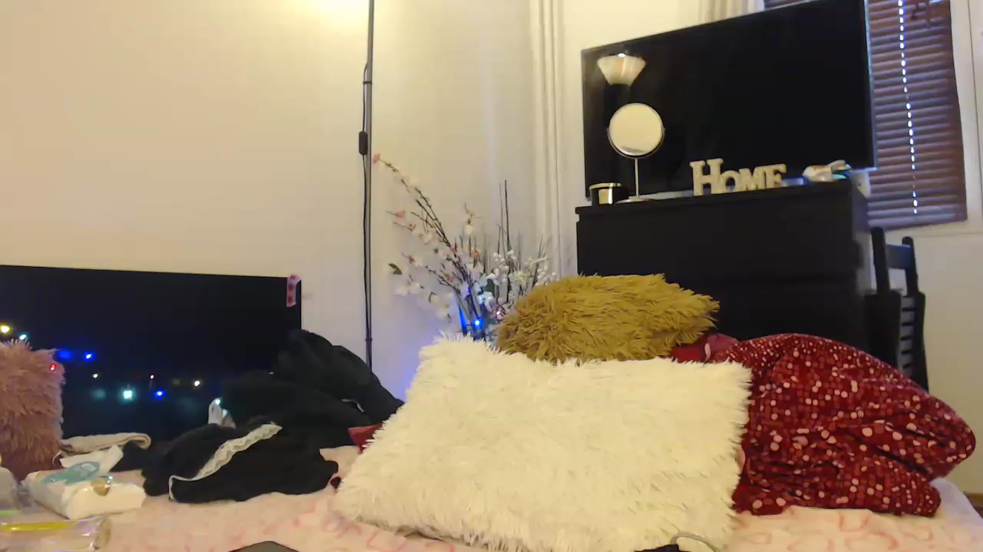 Gallery image thumbnail from Nicebitch23's myfreecams stream on, 02/13/2023, 10:52 image 4 of 20
