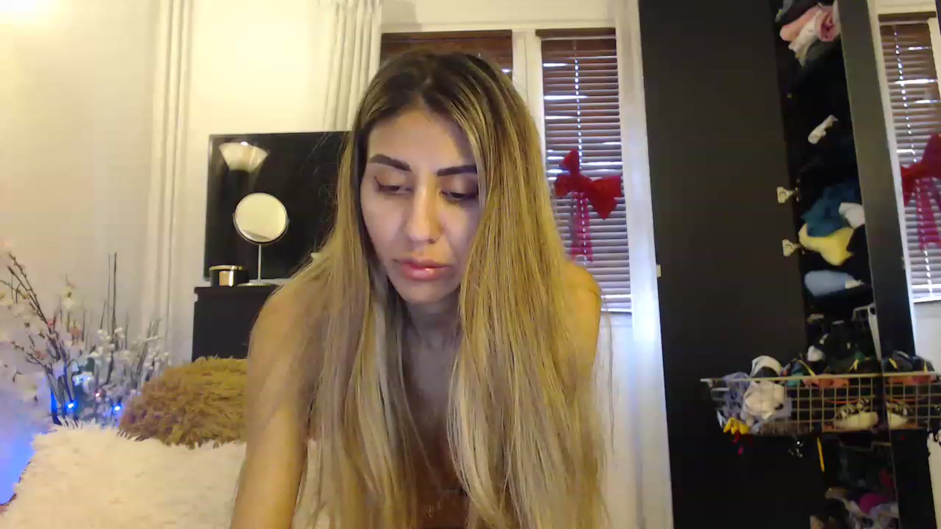 Gallery image thumbnail from Nicebitch23's myfreecams stream on, 02/13/2023, 10:52 image 20 of 20