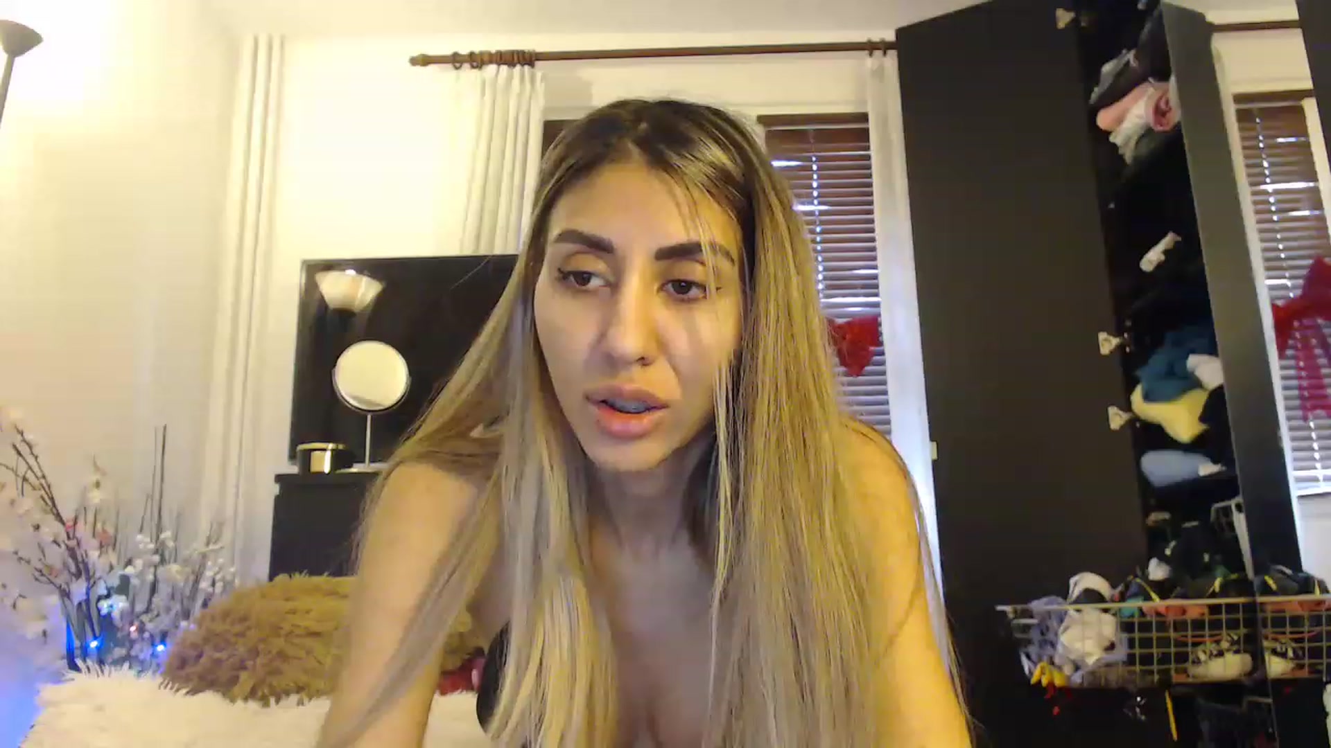 Gallery image thumbnail from Nicebitch23's myfreecams stream on, 02/13/2023, 10:52 image 15 of 20