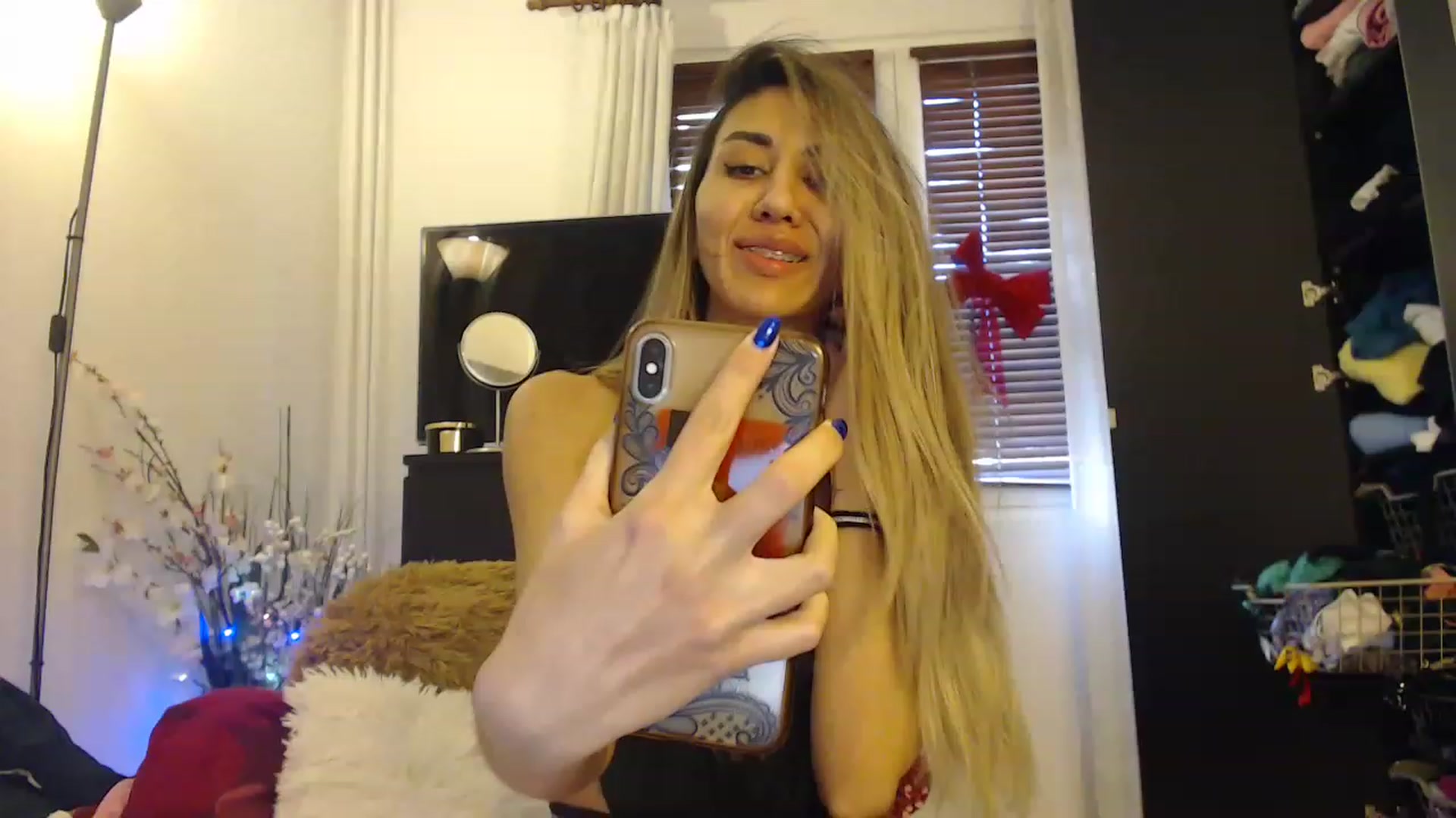 Gallery image thumbnail from Nicebitch23's myfreecams stream on, 02/13/2023, 12:35 image 14 of 20