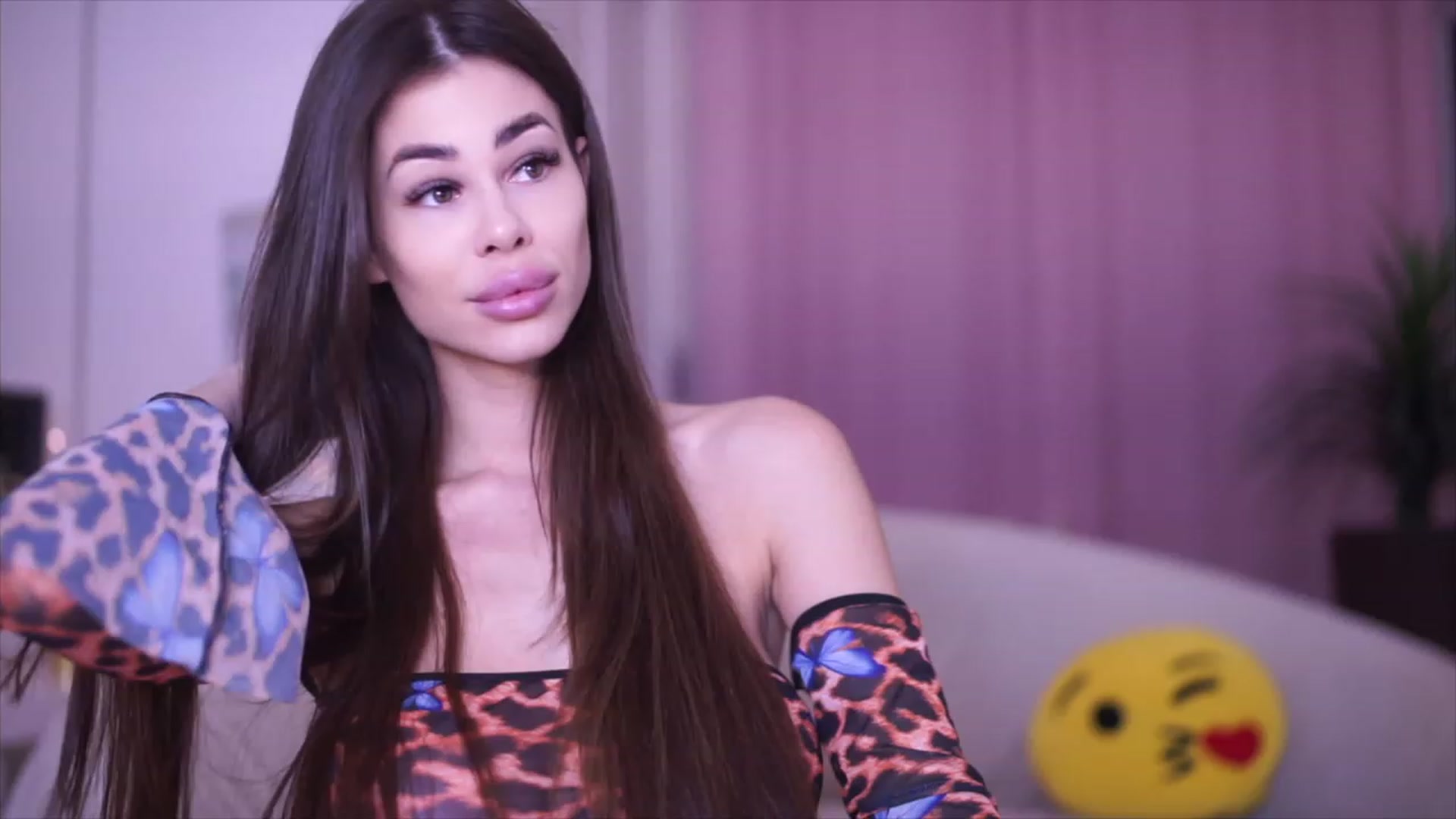 Gallery image thumbnail from Nickey_'s myfreecams stream on, 01/19/2023, 17:52 image 10 of 20
