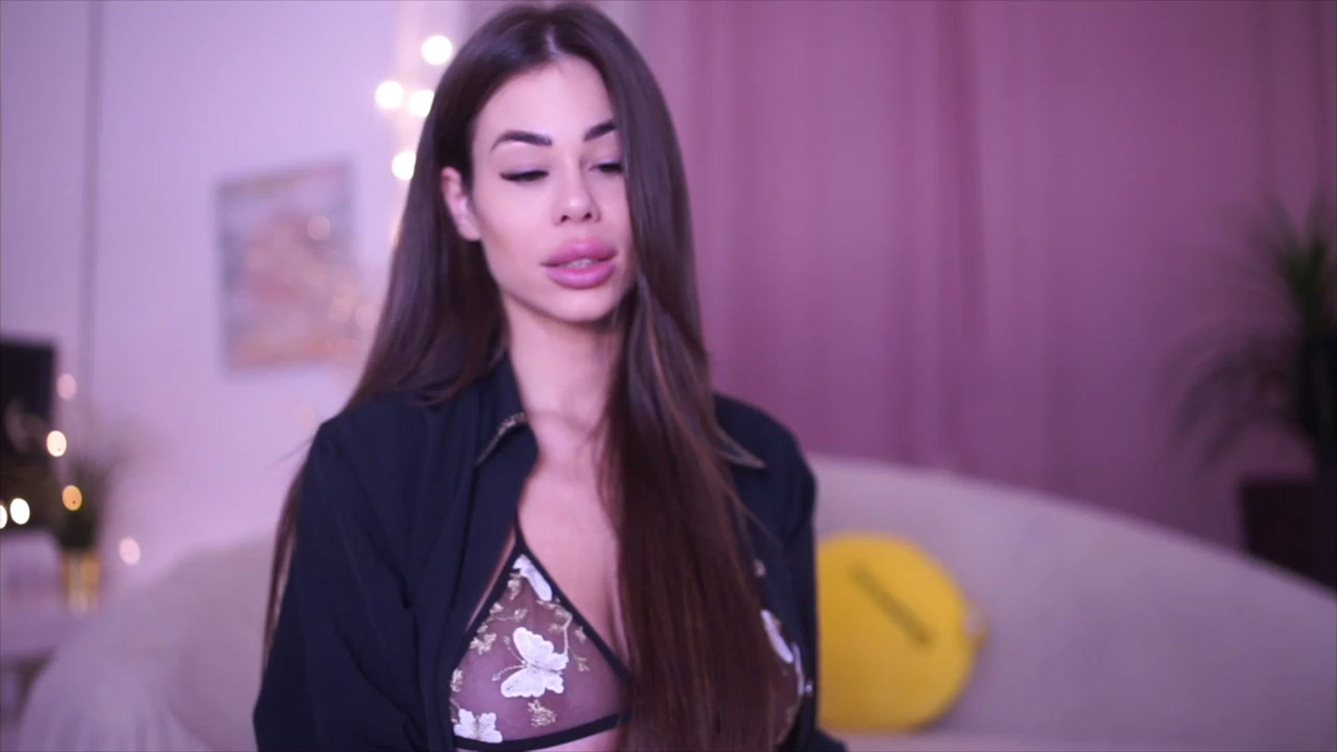 Gallery image thumbnail from Nickey_'s myfreecams stream on, 02/01/2023, 16:59 image 15 of 20