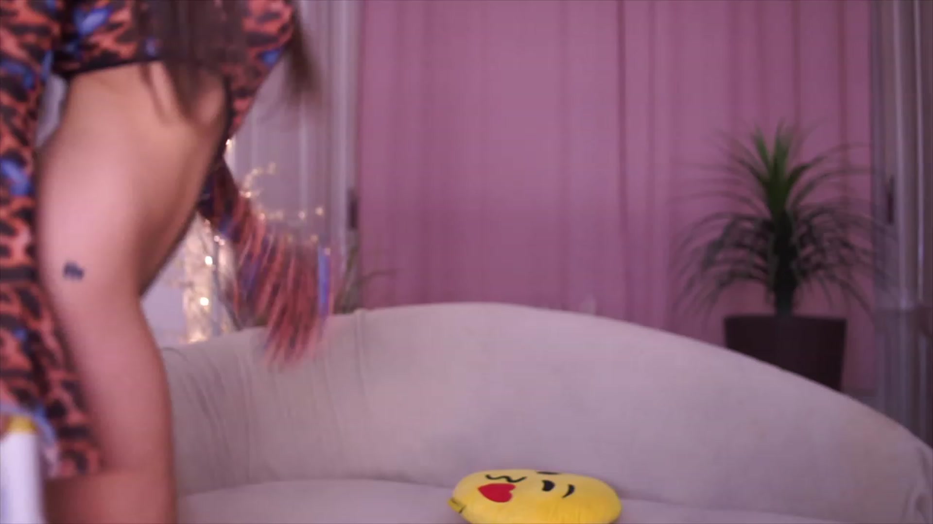 Gallery image thumbnail from Nickey_'s myfreecams stream on, 03/27/2023, 18:03 image 12 of 20