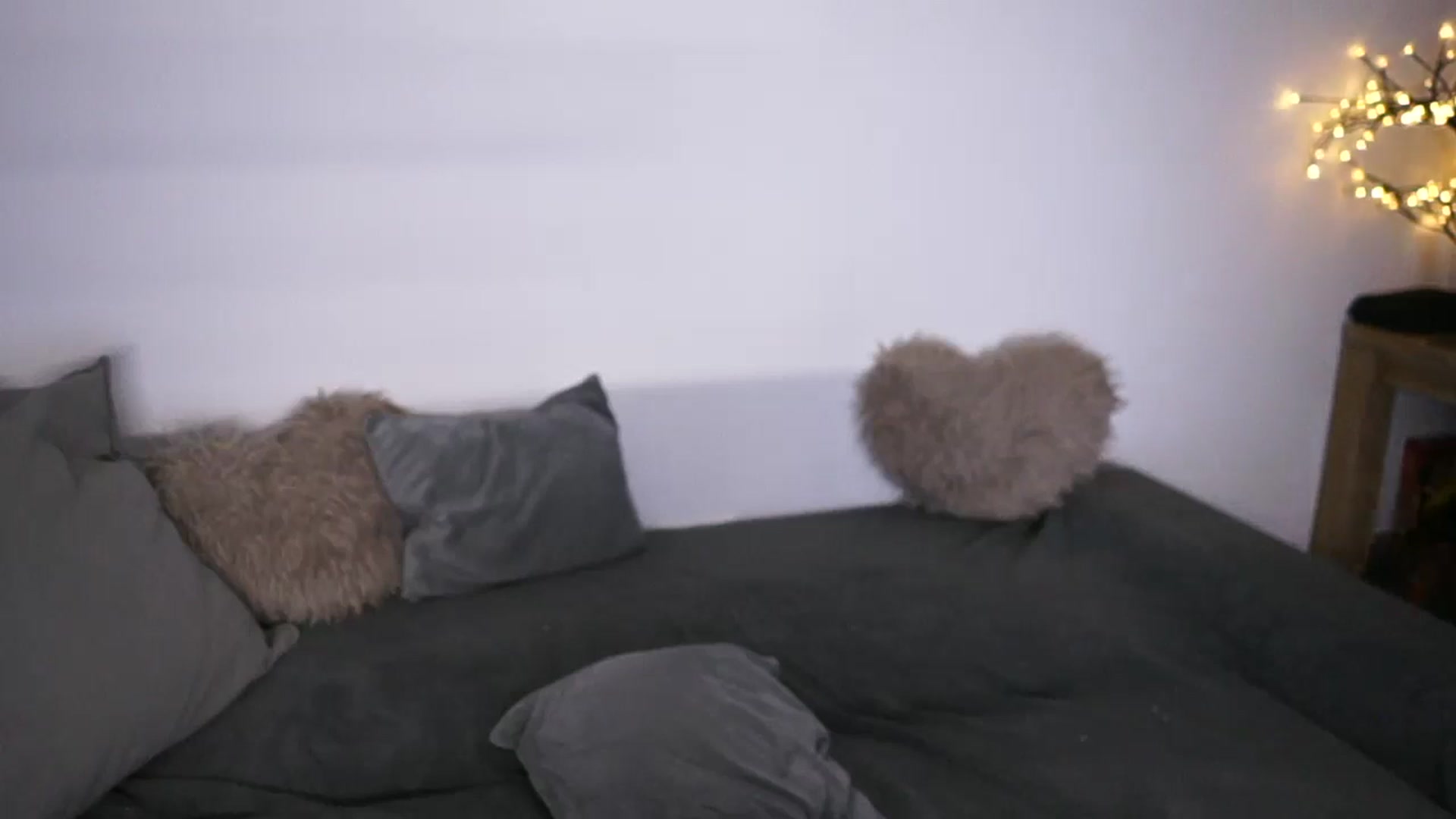 Gallery image thumbnail from Nickey_'s myfreecams stream on, 12/20/2024, 16:20 image 13 of 20