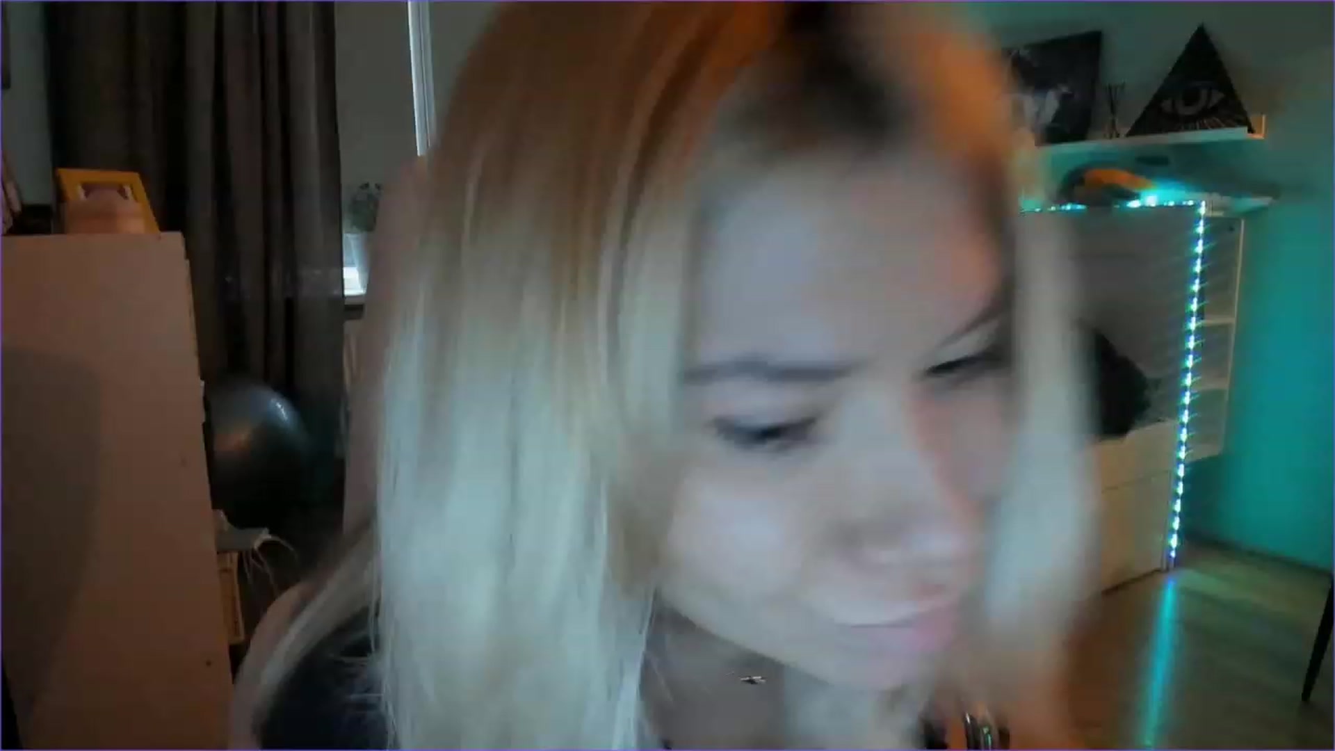 Gallery image thumbnail from NickyBlein's myfreecams stream on, 11/17/2022, 11:05 image 18 of 20