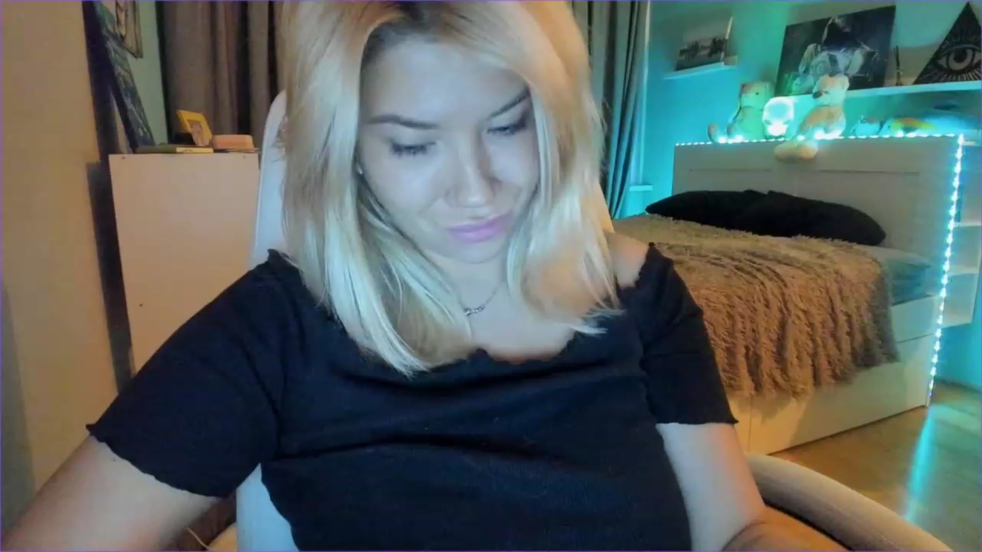 Gallery image thumbnail from NickyBlein's myfreecams stream on, 11/23/2022, 13:02 image 14 of 20