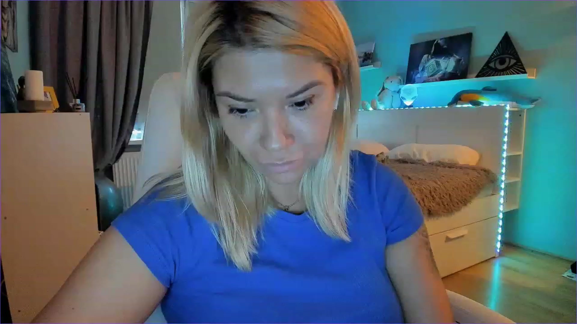 Gallery image thumbnail from NickyBlein's myfreecams stream on, 12/02/2022, 13:53 image 1 of 20