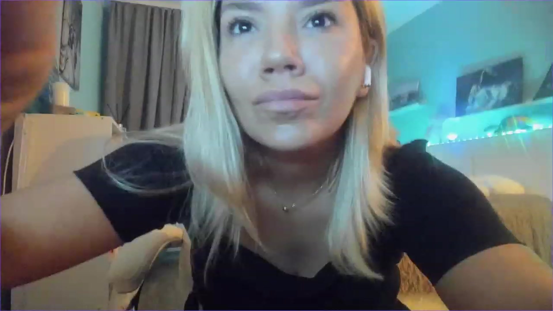 Gallery image thumbnail from NickyBlein's myfreecams stream on, 12/06/2022, 09:18 image 9 of 20