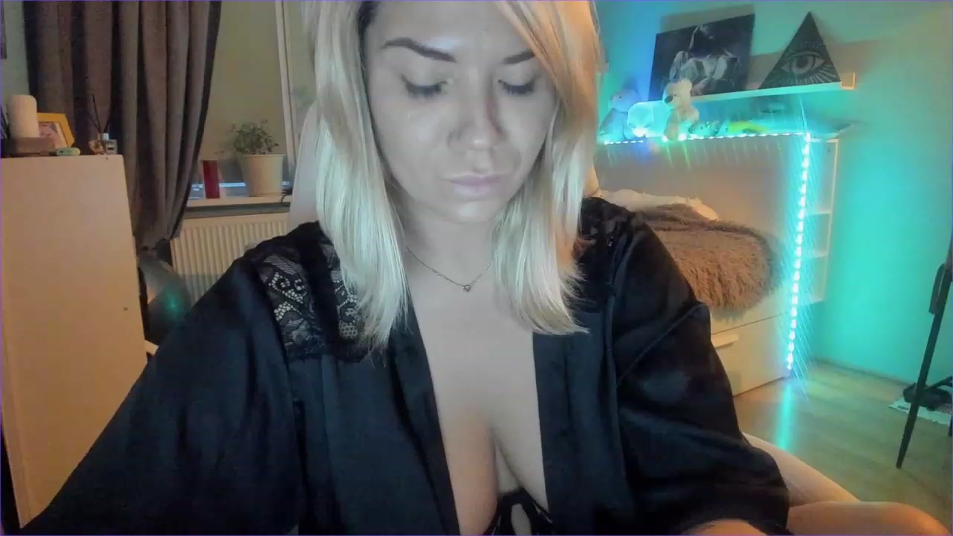 Gallery image thumbnail from NickyBlein's myfreecams stream on, 12/06/2022, 13:19 image 8 of 20