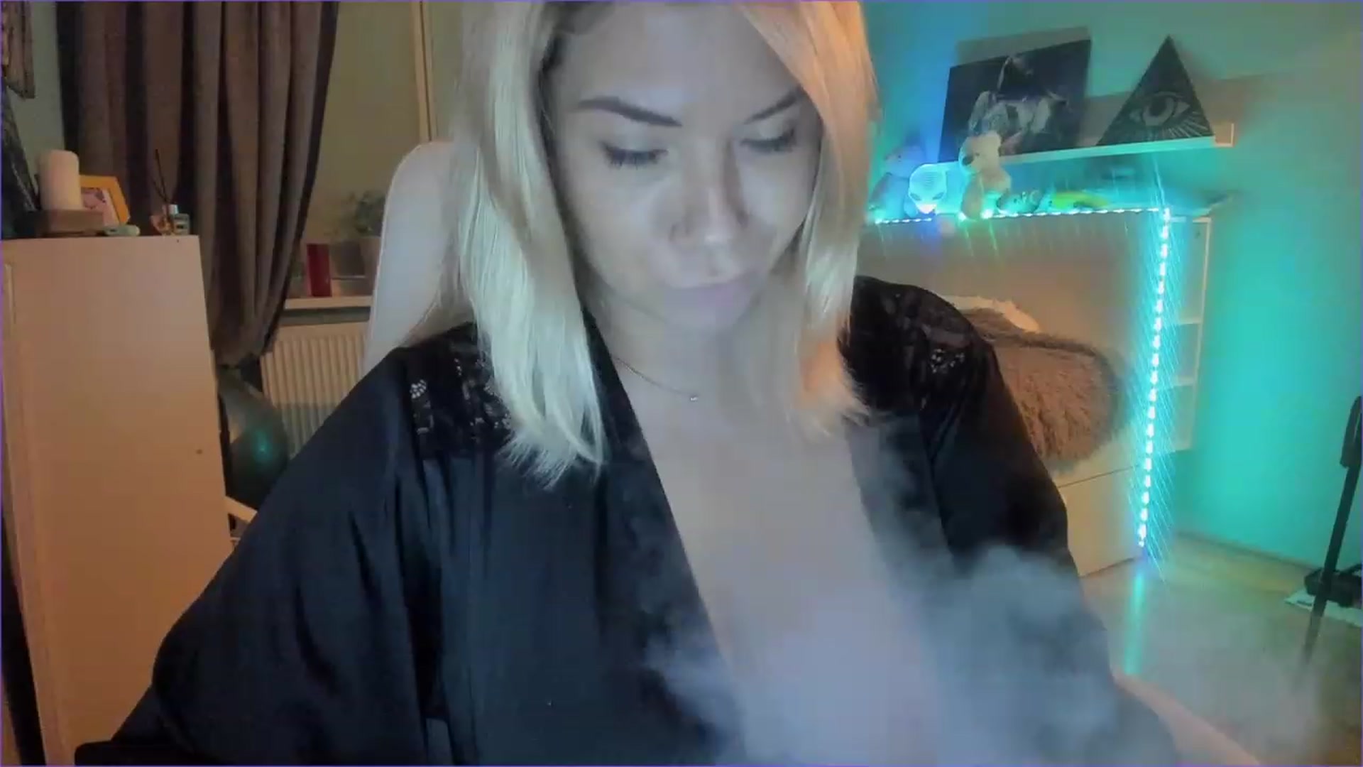 Gallery image thumbnail from NickyBlein's myfreecams stream on, 12/06/2022, 14:02 image 18 of 20