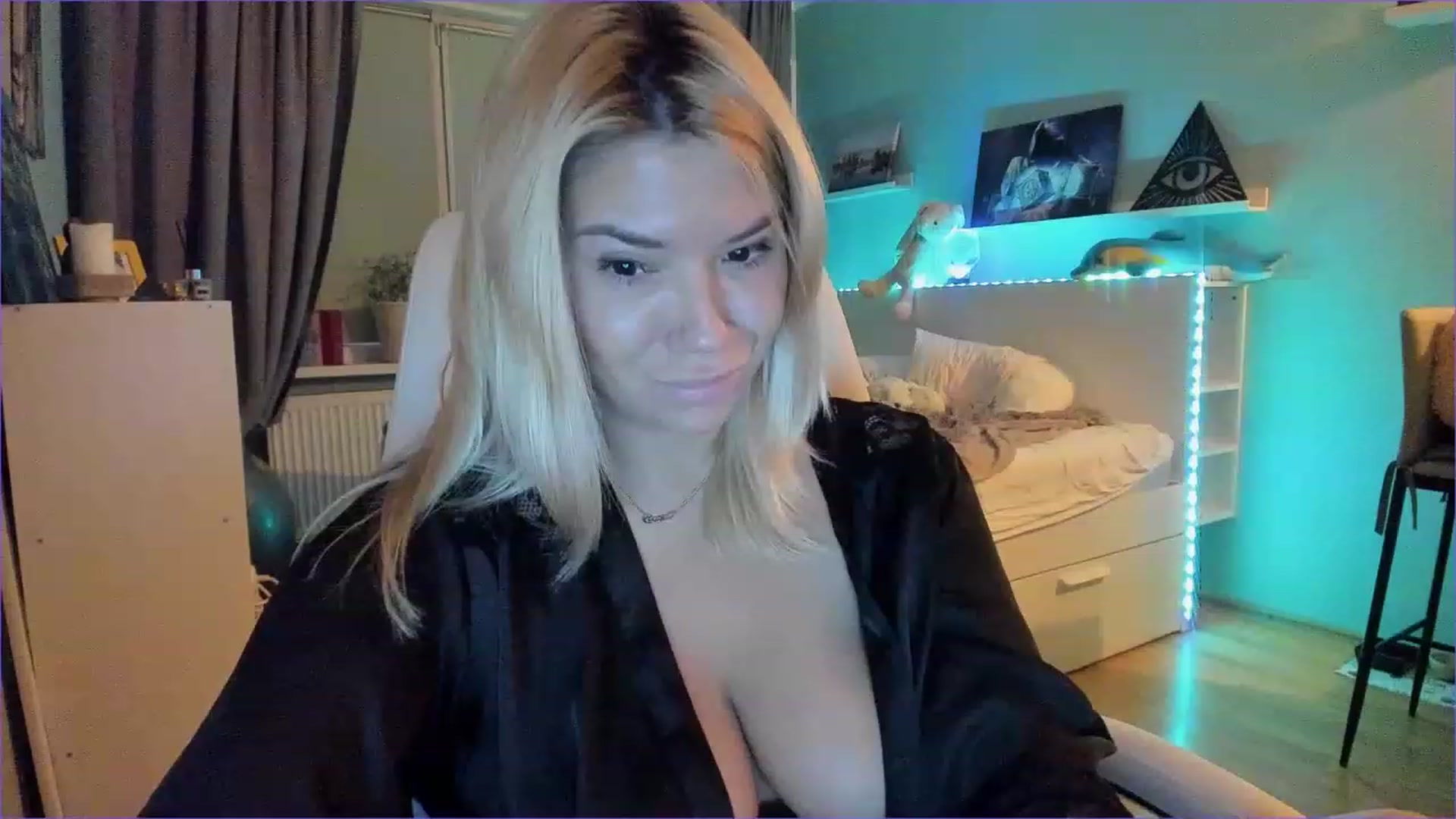 Gallery image thumbnail from NickyBlein's myfreecams stream on, 12/07/2022, 13:40 image 15 of 20