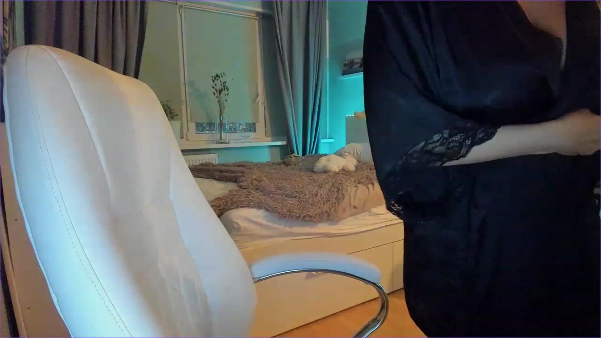 Gallery image thumbnail from NickyBlein's myfreecams stream on, 12/07/2022, 13:40 image 8 of 20