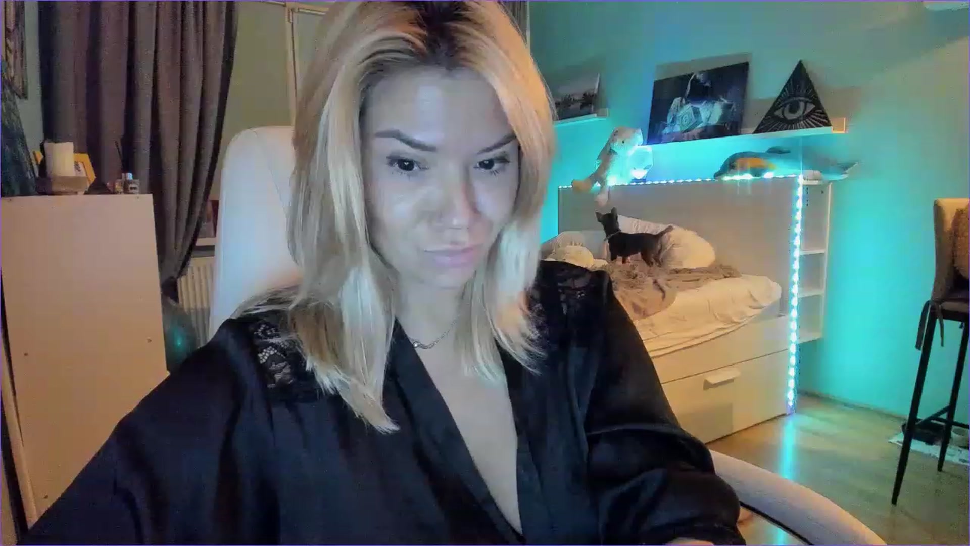 Gallery image thumbnail from NickyBlein's myfreecams stream on, 12/07/2022, 13:40 image 11 of 20