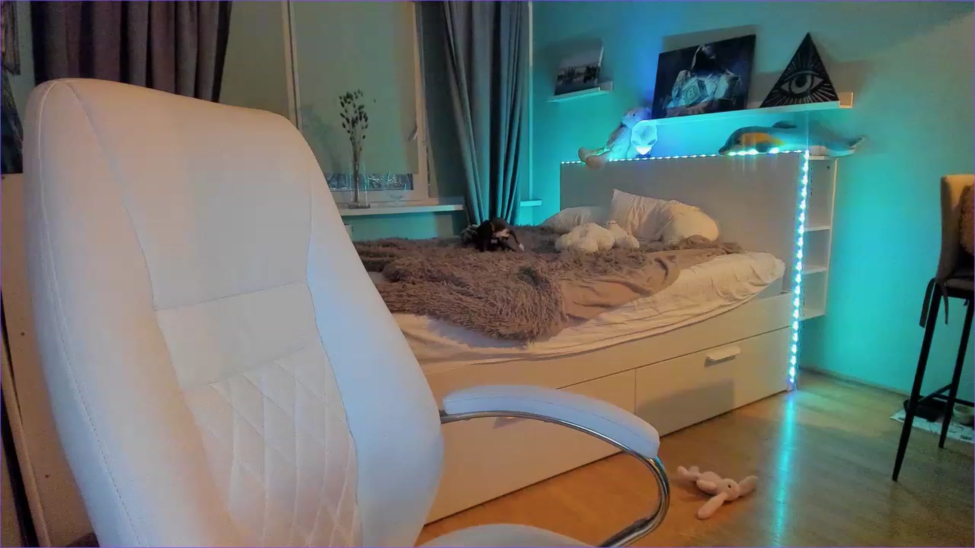 Gallery image thumbnail from NickyBlein's myfreecams stream on, 12/07/2022, 13:40 image 1 of 20