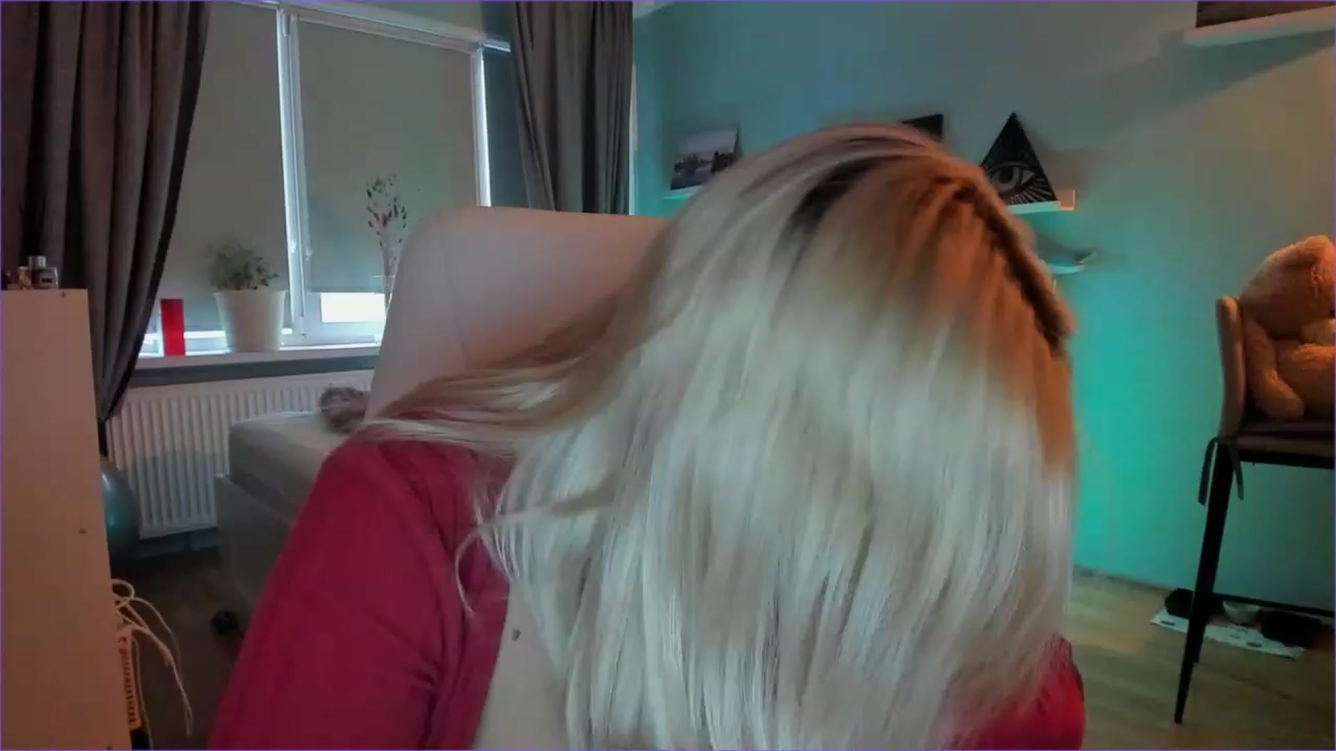 Gallery image thumbnail from NickyBlein's myfreecams stream on, 12/08/2022, 11:51 image 1 of 20