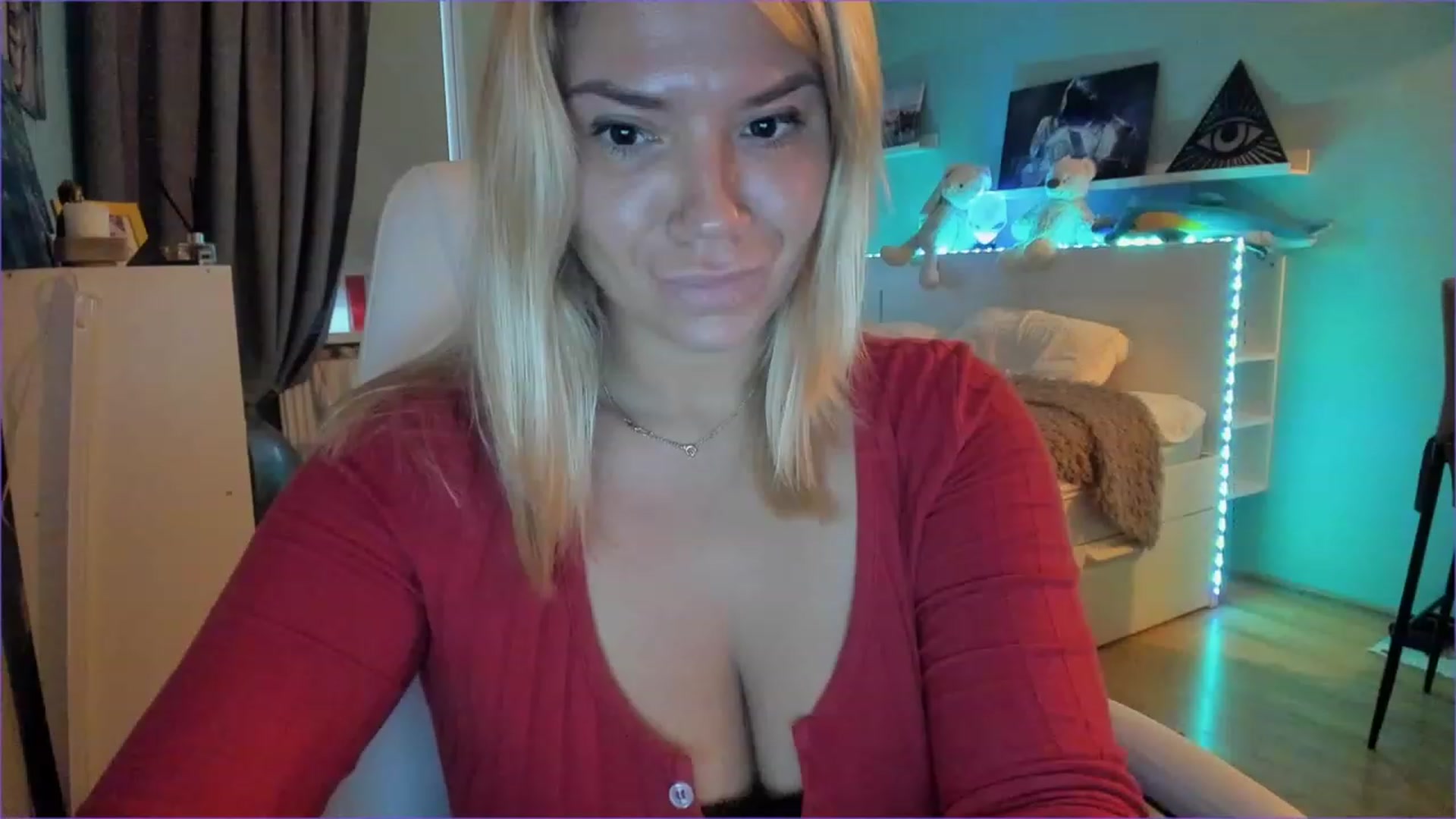 Gallery image thumbnail from NickyBlein's myfreecams stream on, 12/10/2022, 12:29 image 7 of 20