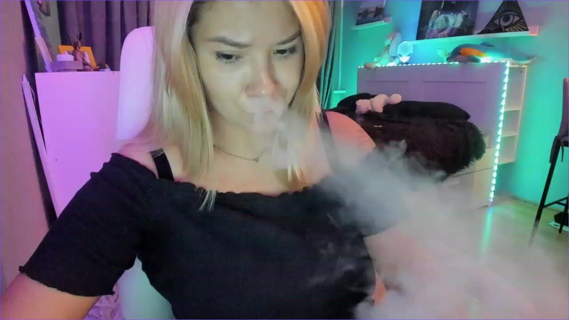 Gallery image thumbnail from NickyBlein's myfreecams stream on, 12/24/2022, 14:01 image 5 of 20