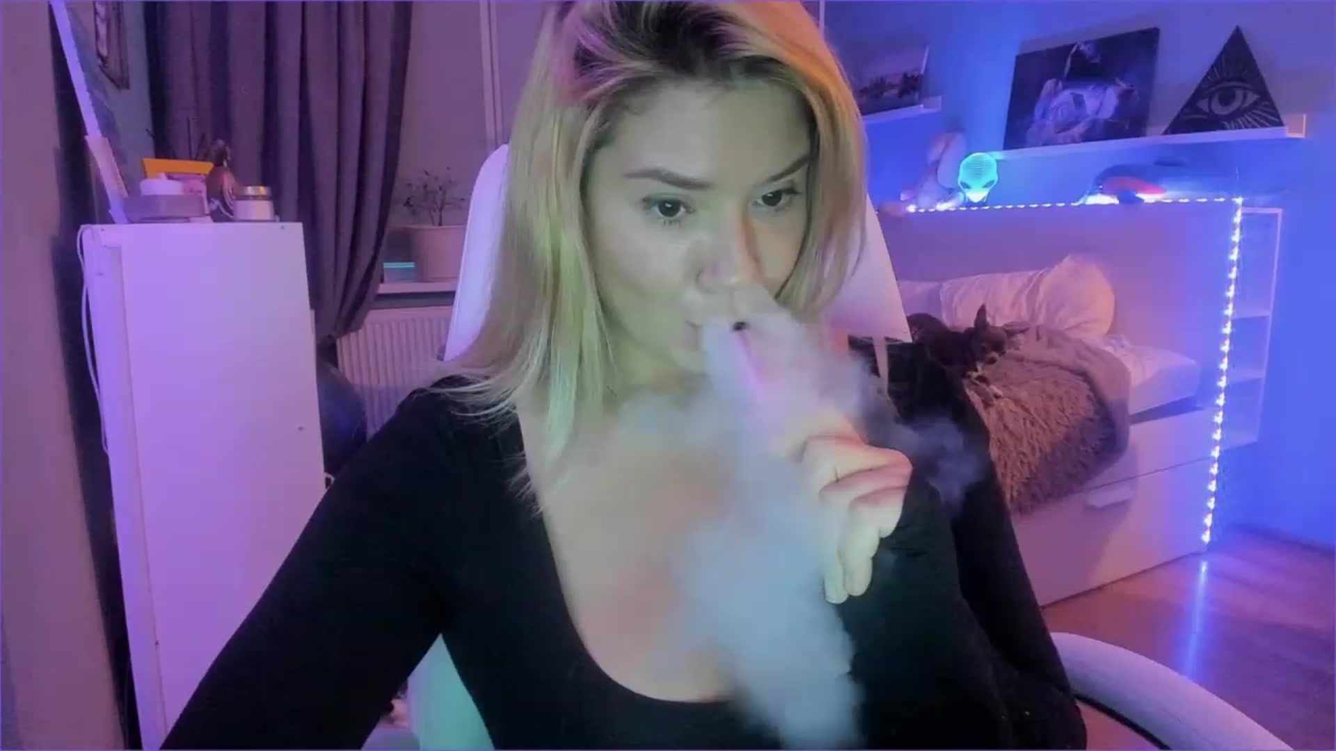 Gallery image thumbnail from NickyBlein's myfreecams stream on, 12/29/2022, 13:27 image 19 of 20