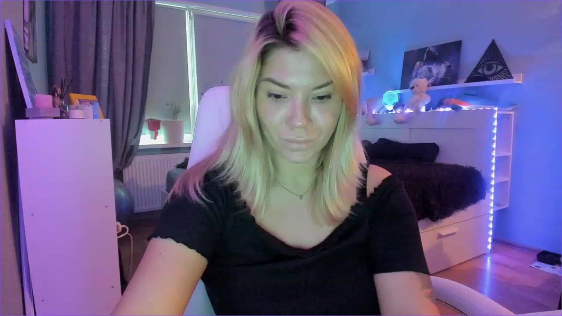Gallery image thumbnail from NickyBlein's myfreecams stream on, 01/04/2023, 09:56 image 9 of 20