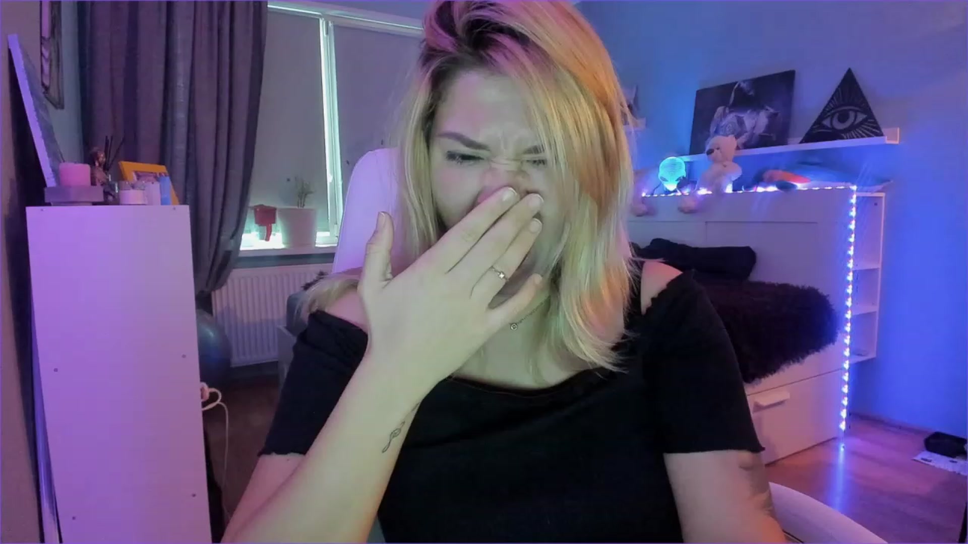 Gallery image thumbnail from NickyBlein's myfreecams stream on, 01/04/2023, 09:56 image 4 of 20