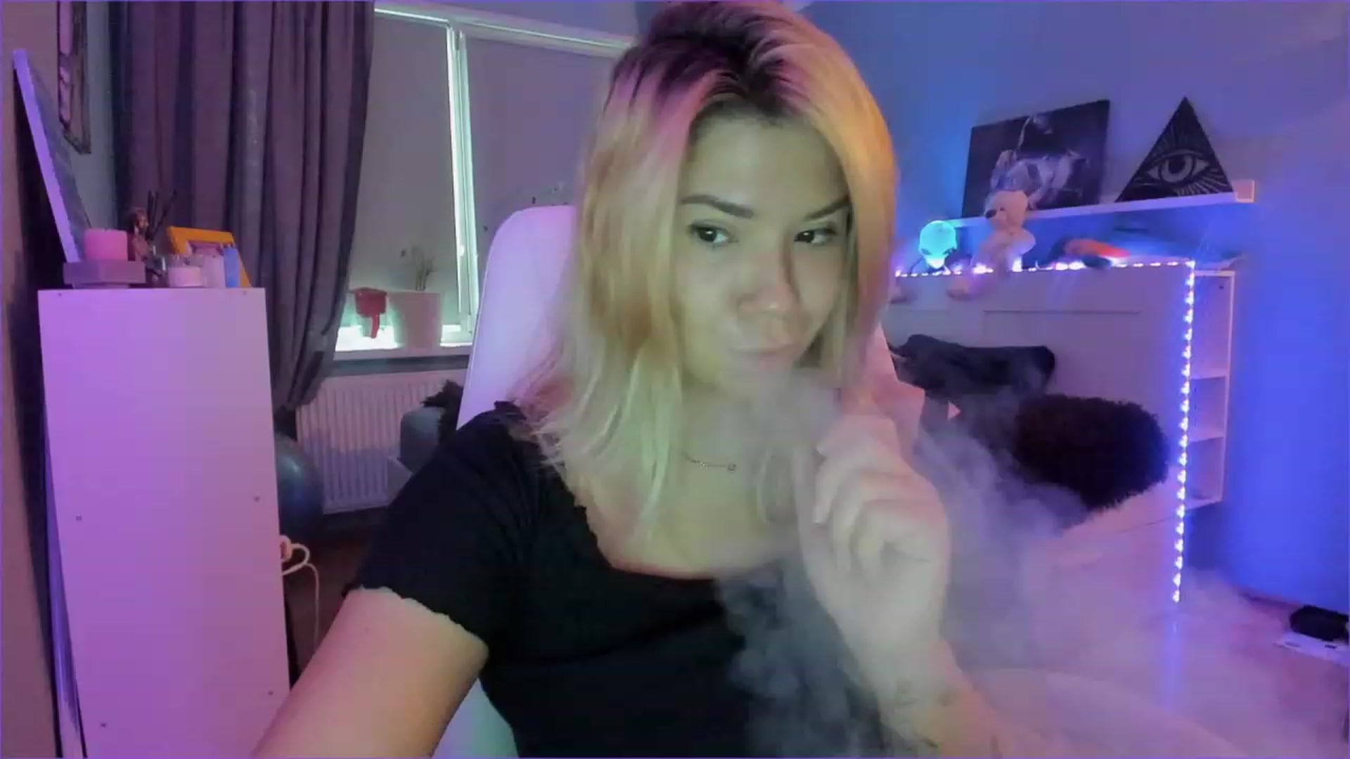 Gallery image thumbnail from NickyBlein's myfreecams stream on, 01/04/2023, 09:56 image 17 of 20
