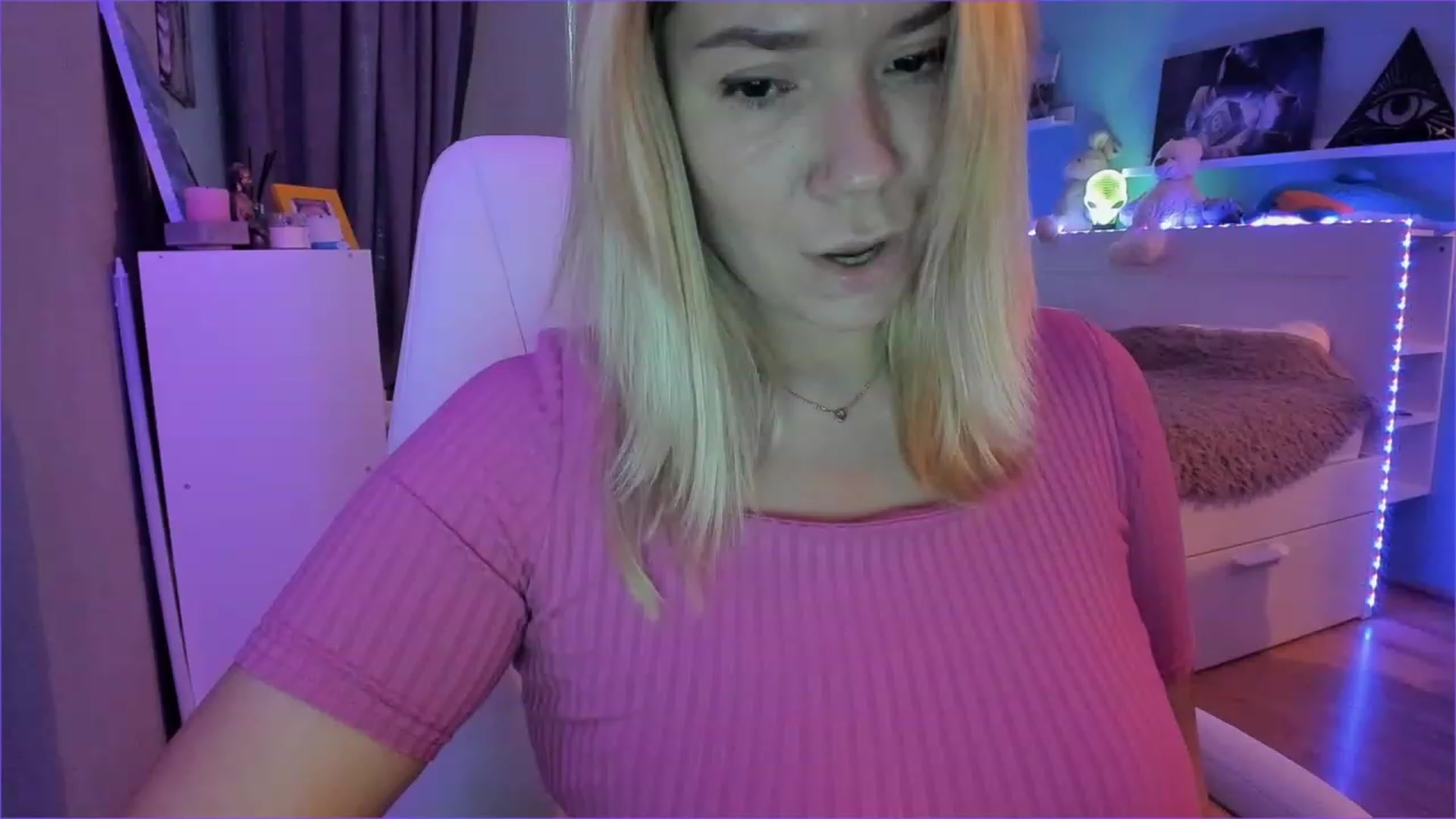 Gallery image thumbnail from NickyBlein's myfreecams stream on, 01/06/2023, 11:31 image 17 of 20