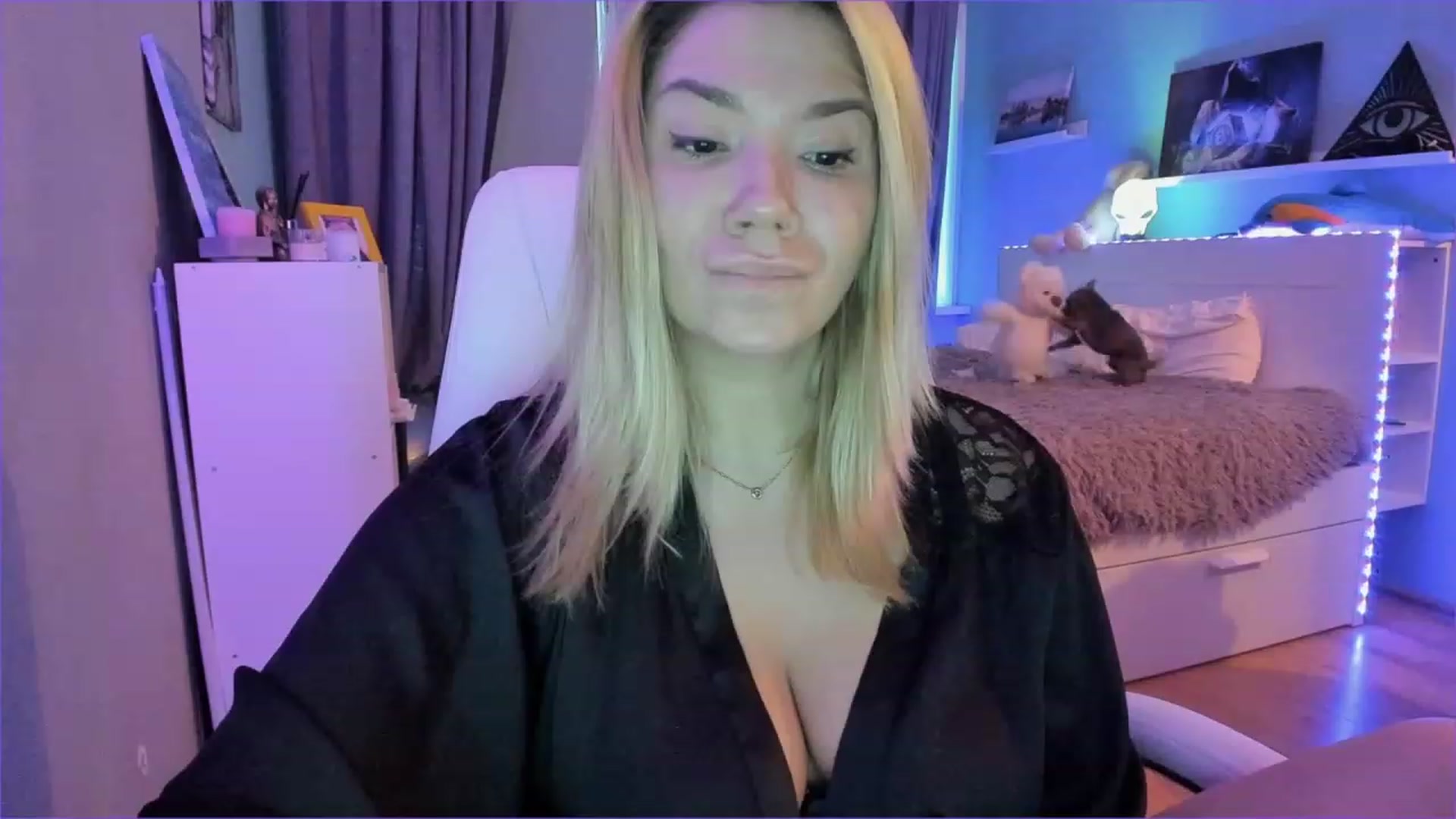 Gallery image thumbnail from NickyBlein's myfreecams stream on, 01/07/2023, 12:03 image 15 of 20