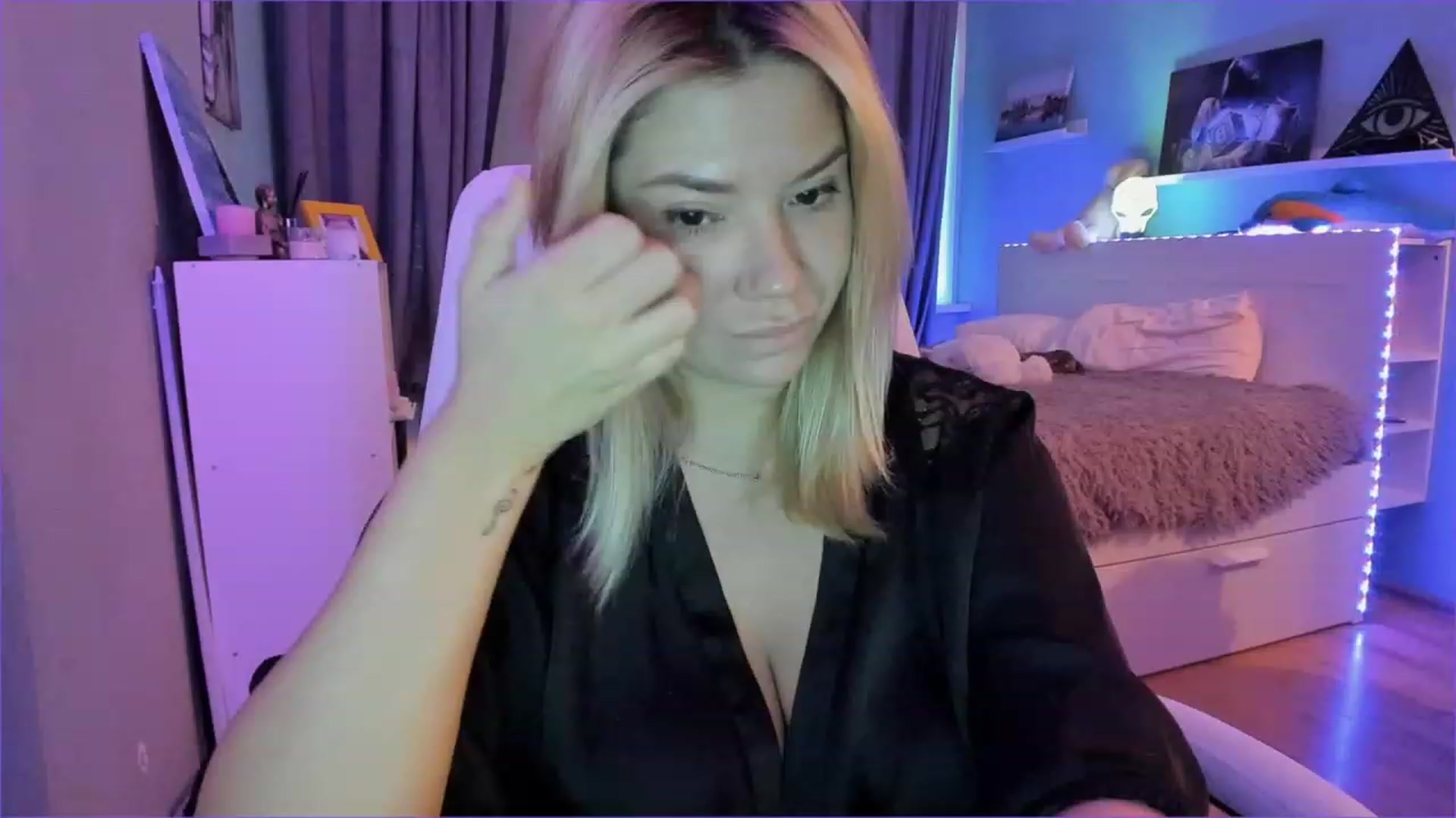 Gallery image thumbnail from NickyBlein's myfreecams stream on, 01/07/2023, 12:03 image 14 of 20