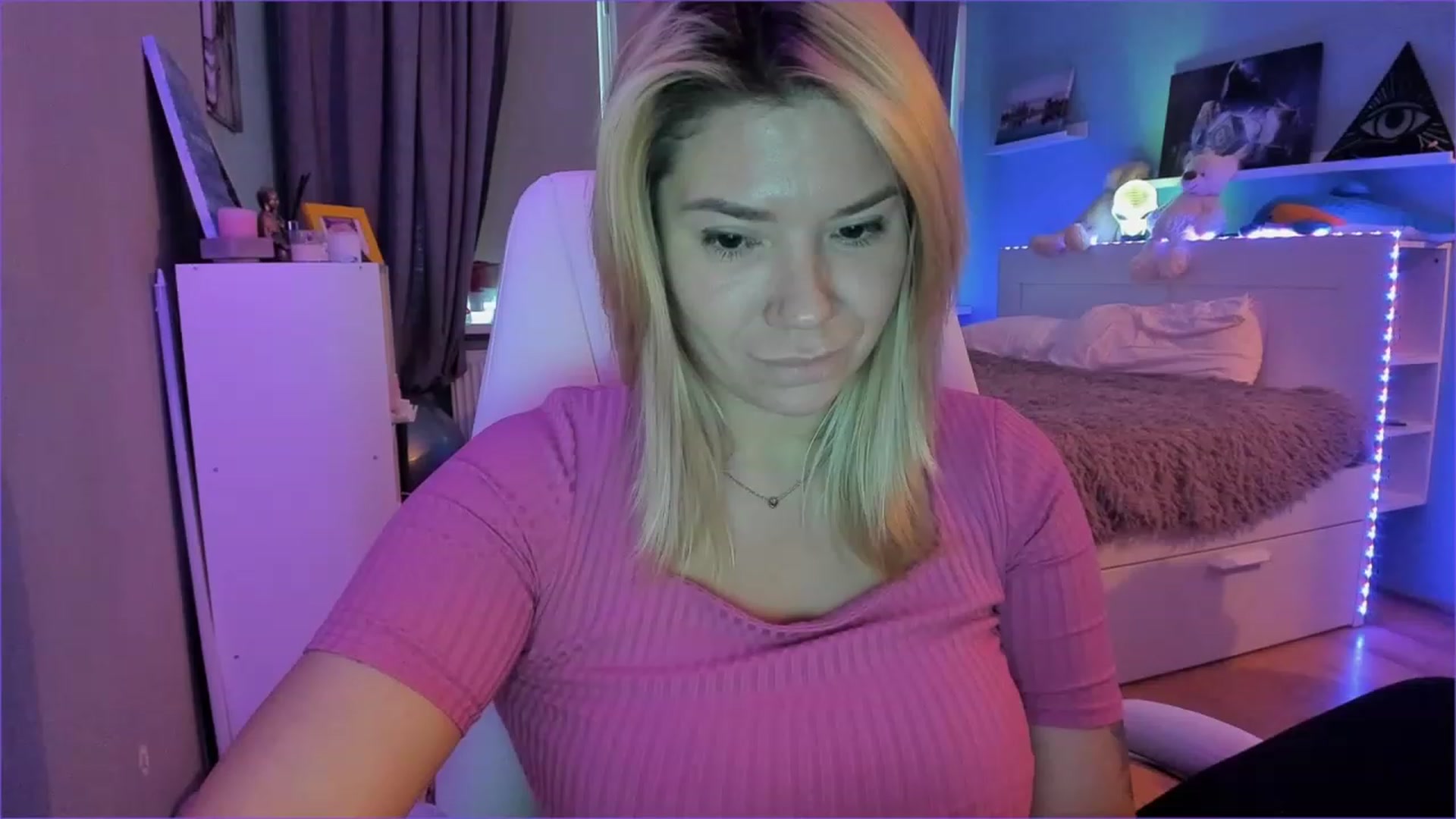 Gallery image thumbnail from NickyBlein's myfreecams stream on, 01/07/2023, 12:03 image 5 of 20