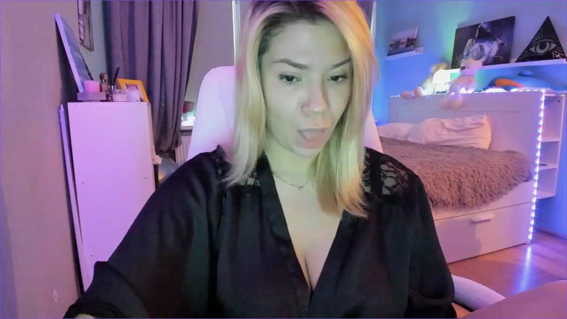 Gallery image thumbnail from NickyBlein's myfreecams stream on, 01/07/2023, 12:03 image 11 of 20