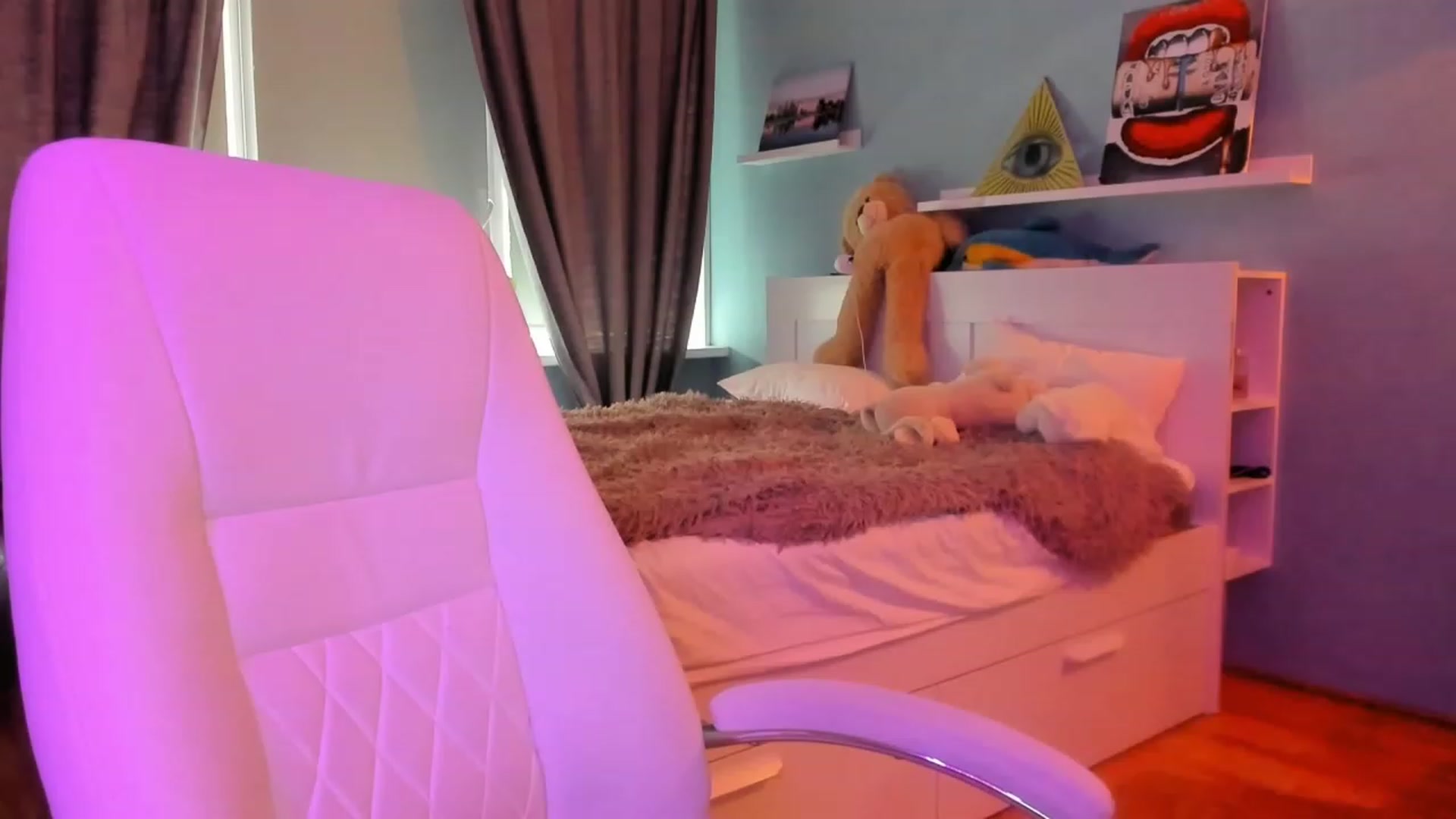 Gallery image thumbnail from NickyBlein's myfreecams stream on, 05/27/2023, 11:33 image 13 of 20