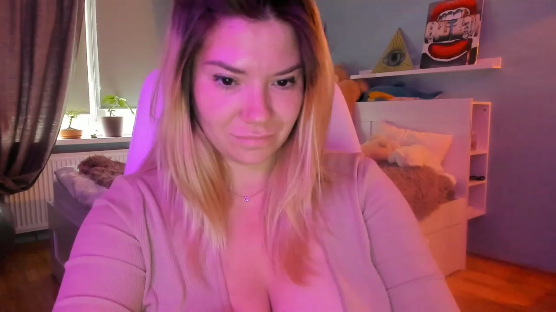 Gallery image thumbnail from NickyBlein's myfreecams stream on, 05/27/2023, 11:33 image 15 of 20