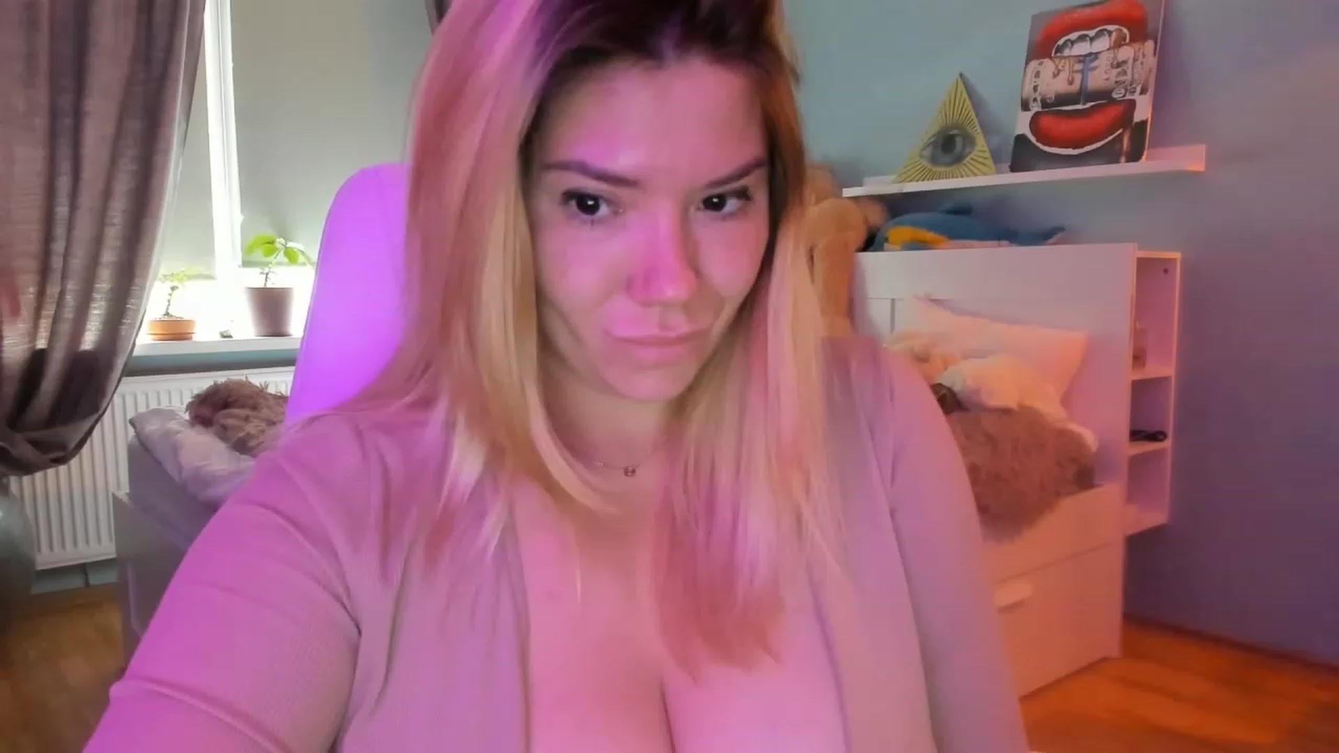 Gallery image thumbnail from NickyBlein's myfreecams stream on, 05/27/2023, 11:33 image 6 of 20