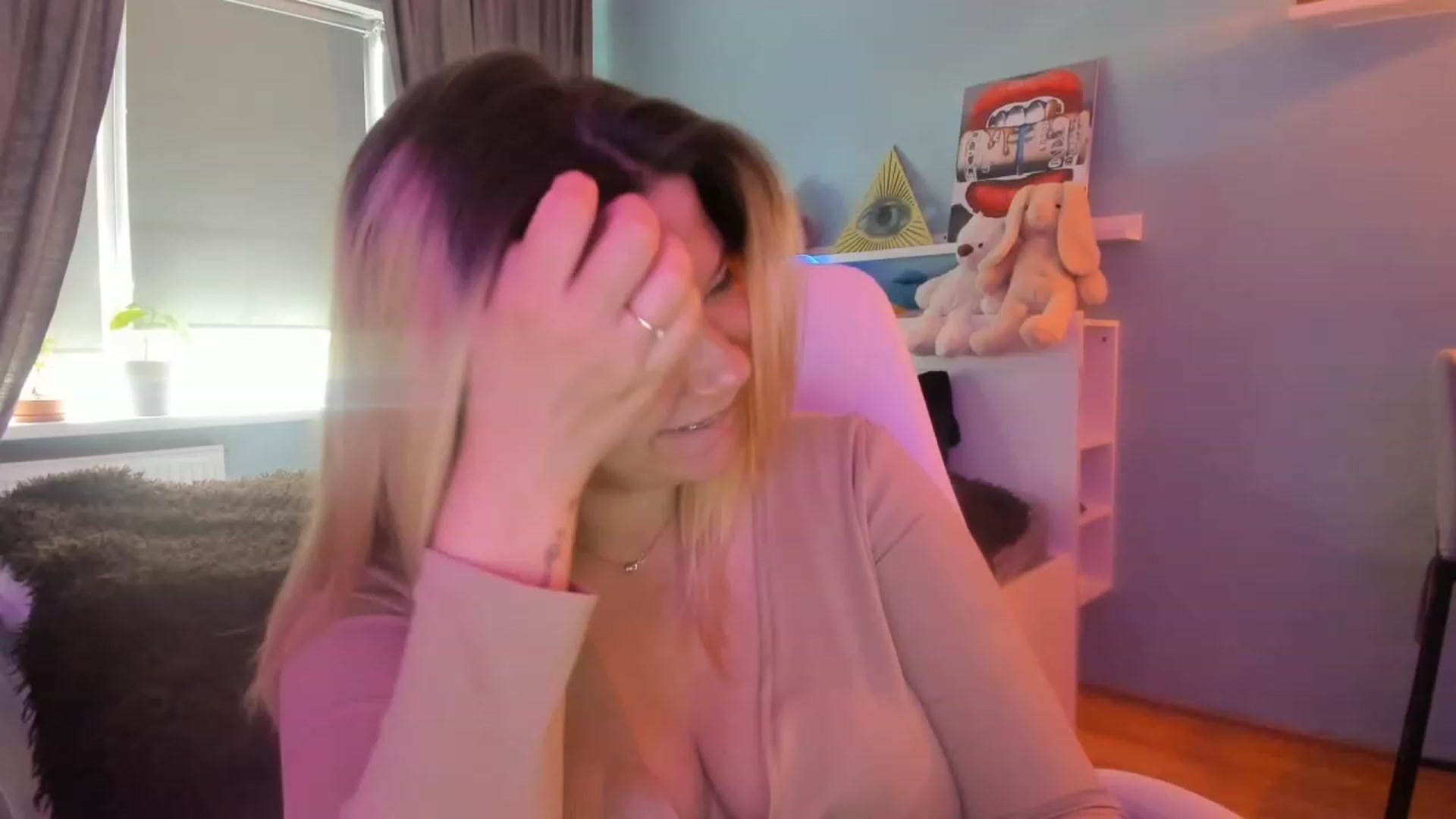Gallery image thumbnail from NickyBlein's myfreecams stream on, 06/01/2023, 10:33 image 5 of 20
