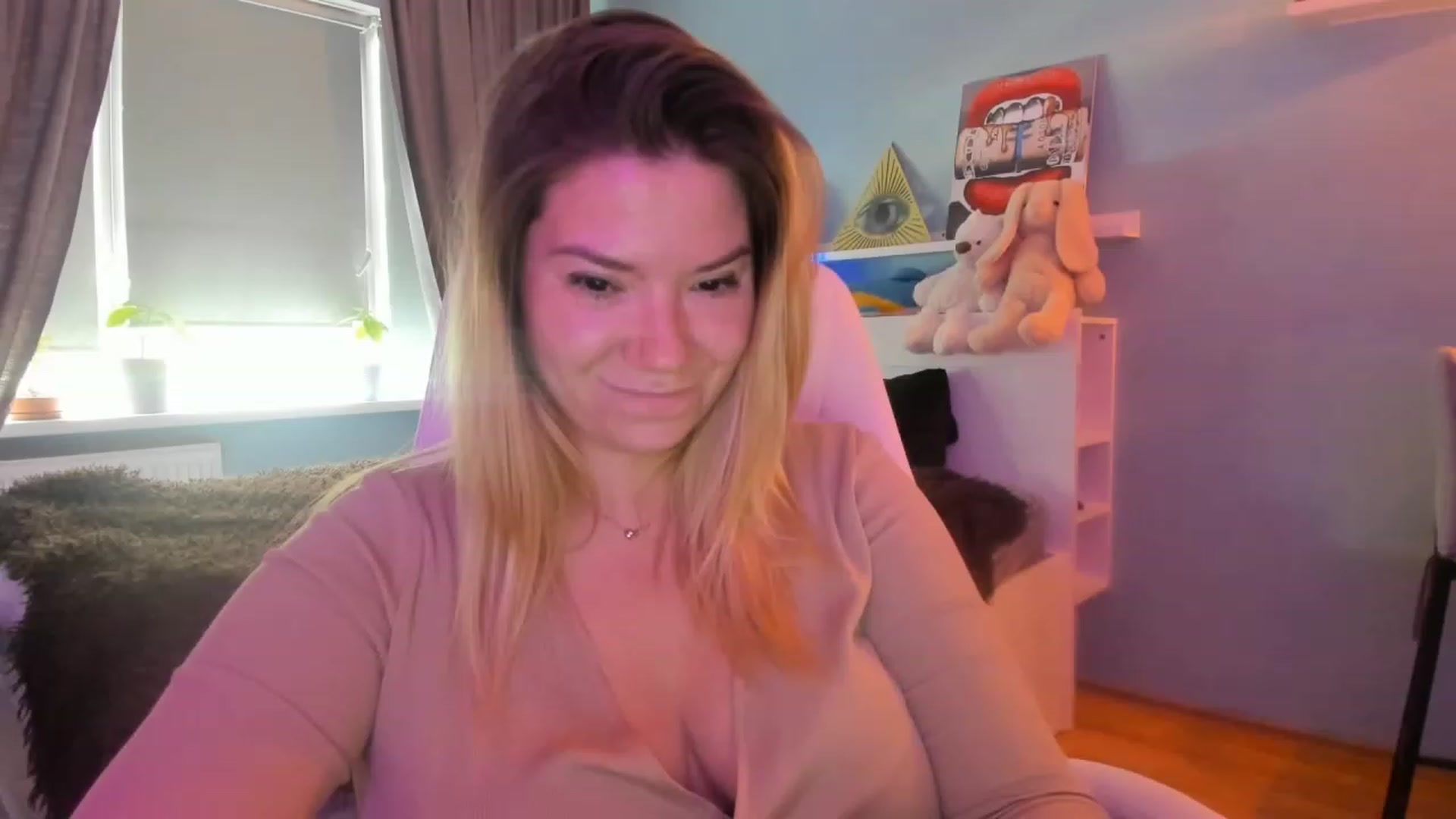 Gallery image thumbnail from NickyBlein's myfreecams stream on, 06/01/2023, 10:33 image 12 of 20