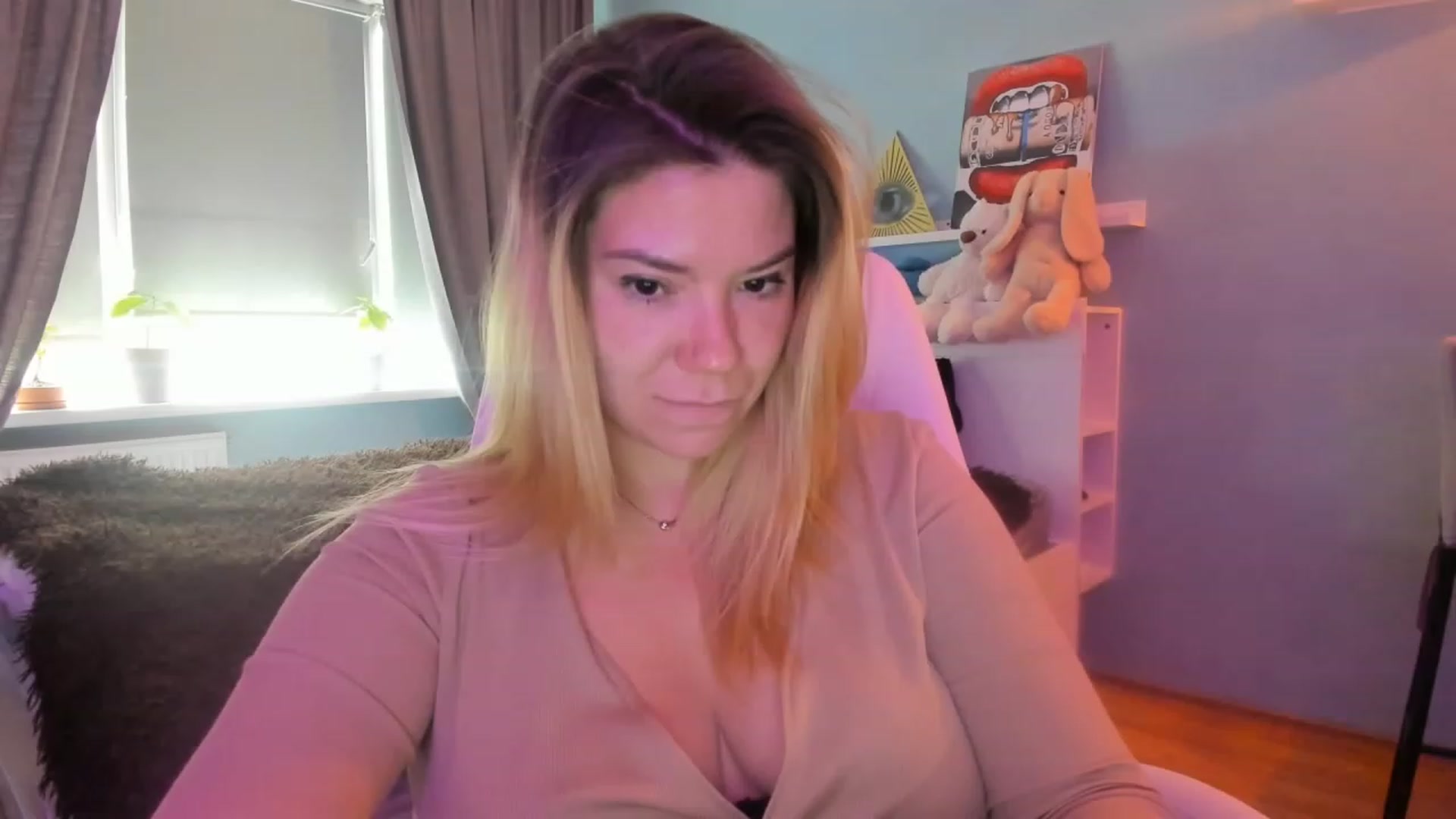 Gallery image thumbnail from NickyBlein's myfreecams stream on, 06/01/2023, 10:33 image 1 of 20