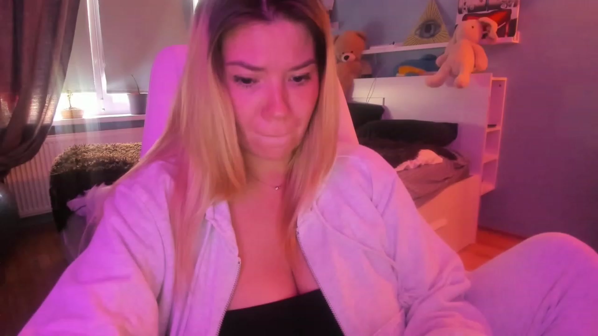 Gallery image thumbnail from NickyBlein's myfreecams stream on, 06/02/2023, 13:37 image 20 of 20