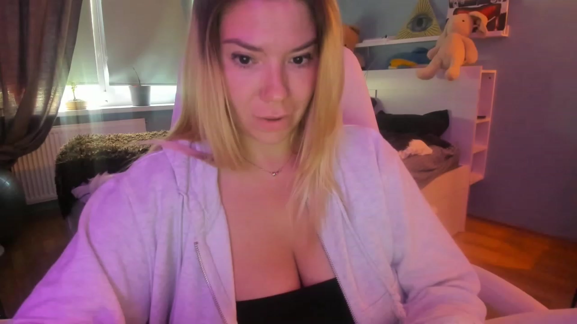 Gallery image thumbnail from NickyBlein's myfreecams stream on, 06/02/2023, 13:37 image 4 of 20