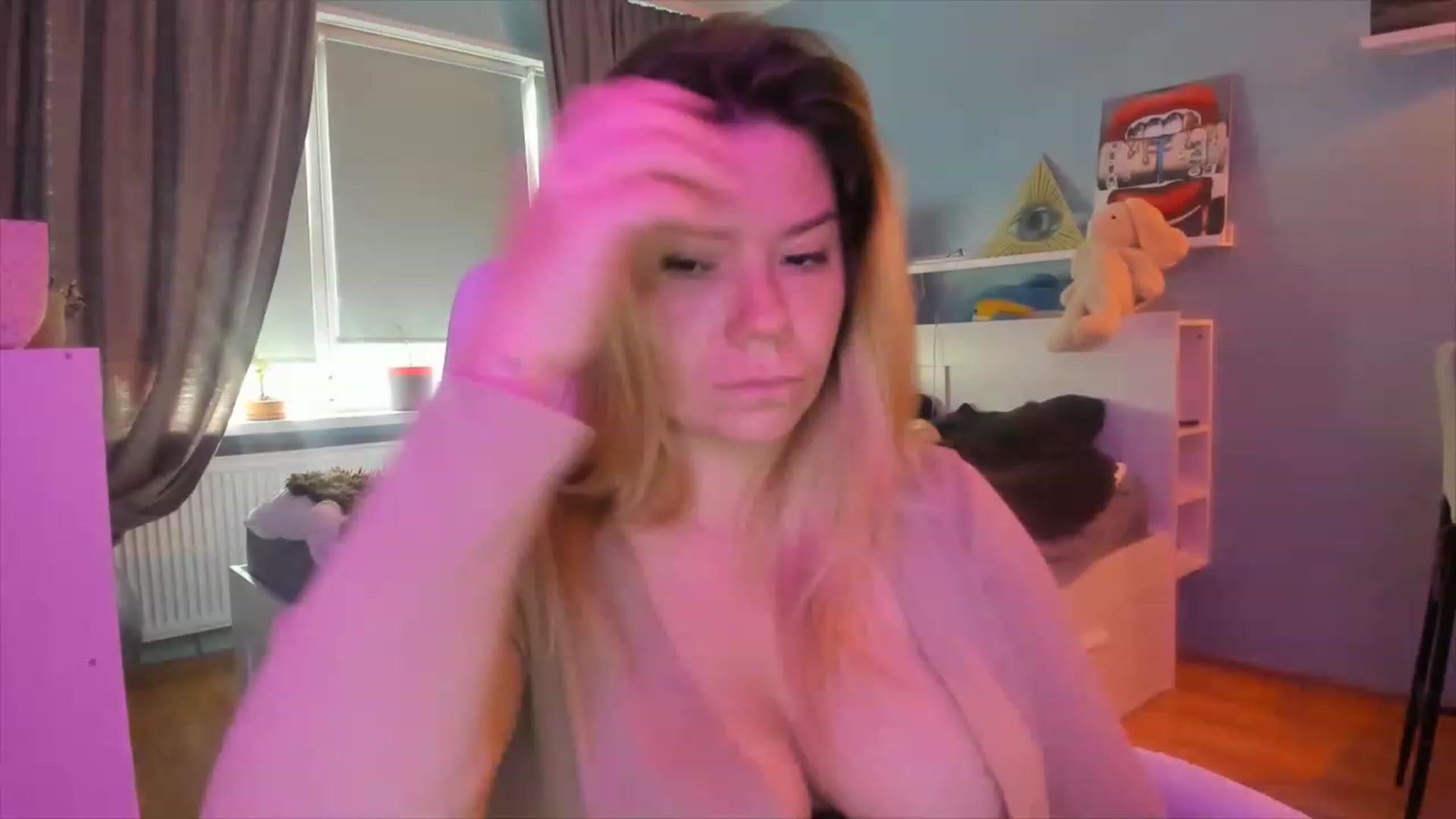 Gallery image thumbnail from NickyBlein's myfreecams stream on, 06/03/2023, 12:17 image 14 of 20