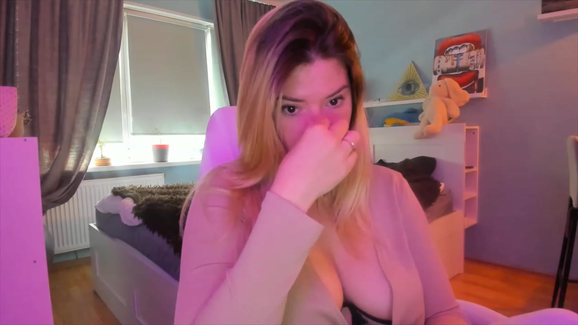 Gallery image thumbnail from NickyBlein's myfreecams stream on, 06/03/2023, 12:17 image 18 of 20