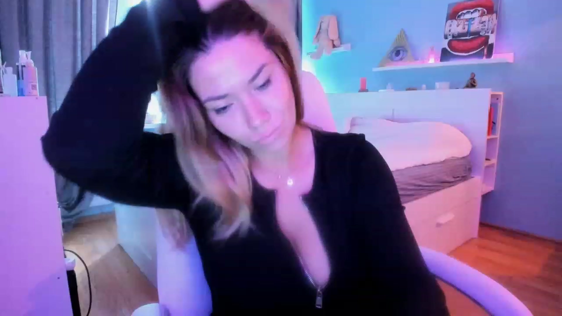 Gallery image thumbnail from NickyBlein's myfreecams stream on, 08/29/2023, 10:39 image 9 of 20