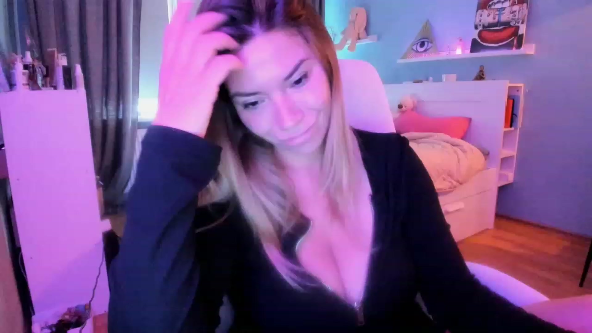 Gallery image thumbnail from NickyBlein's myfreecams stream on, 09/05/2023, 12:16 image 19 of 20