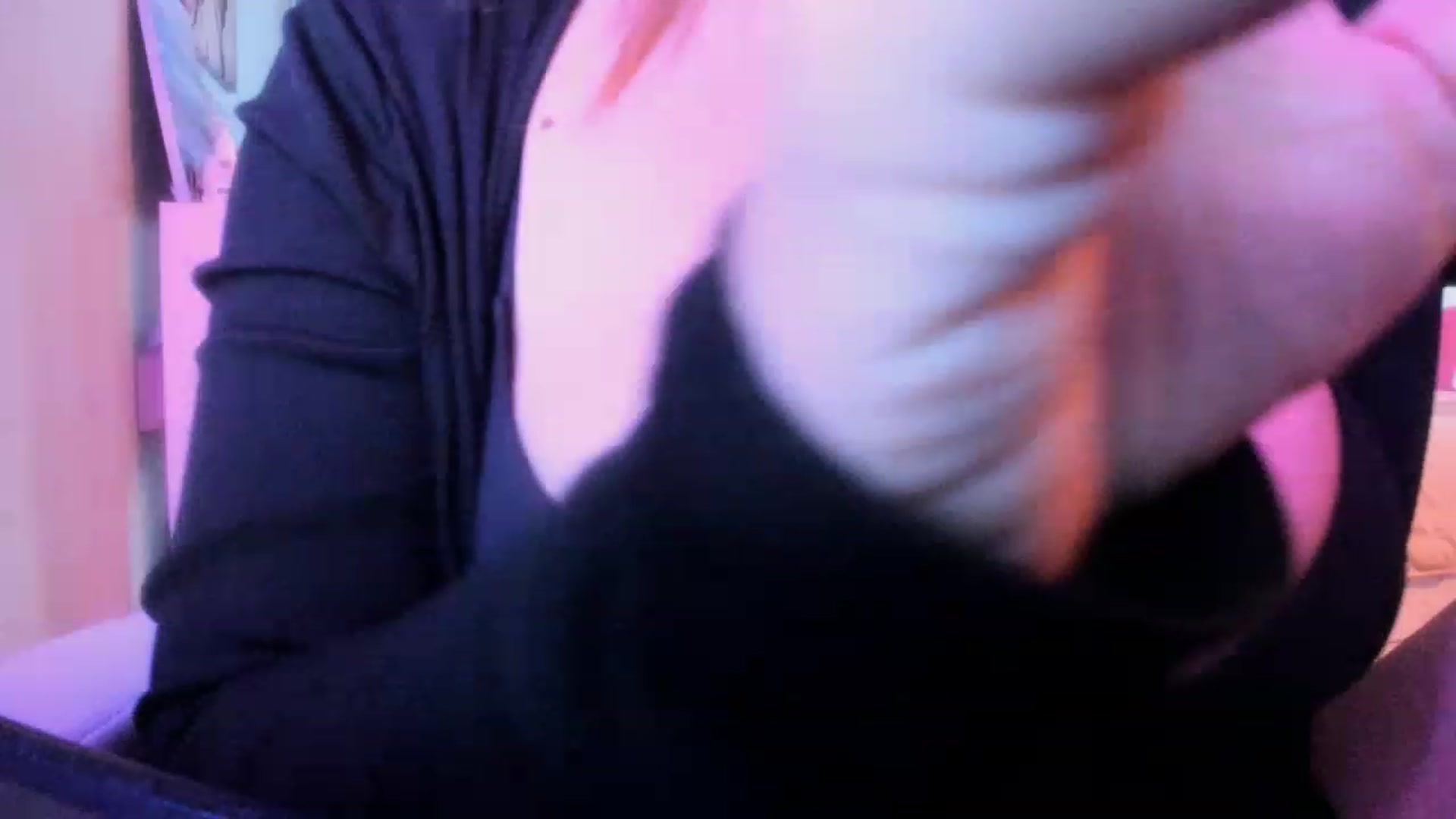Gallery image thumbnail from NickyBlein's myfreecams stream on, 09/09/2023, 11:46 image 10 of 20