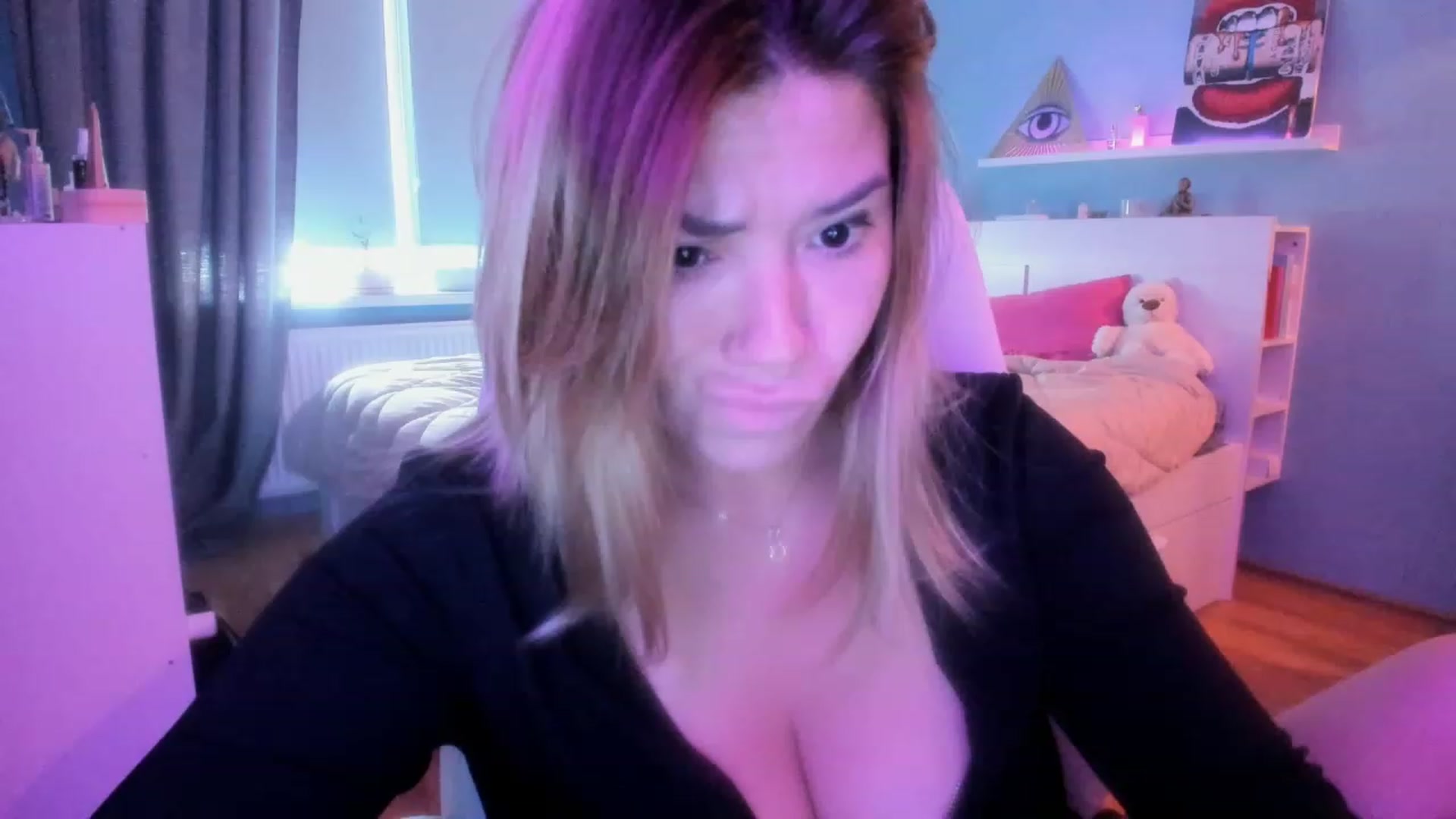 Gallery image thumbnail from NickyBlein's myfreecams stream on, 09/09/2023, 12:10 image 2 of 20